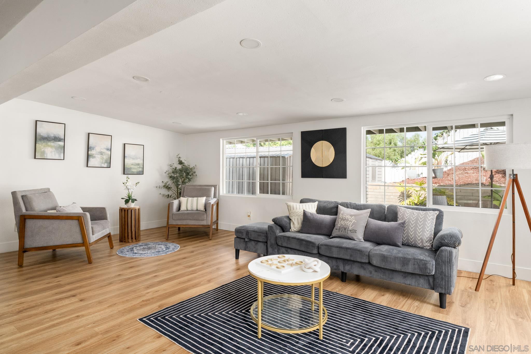 Detail Gallery Image 8 of 25 For 41 E Palomar, Chula Vista,  CA 91911 - 3 Beds | 2 Baths