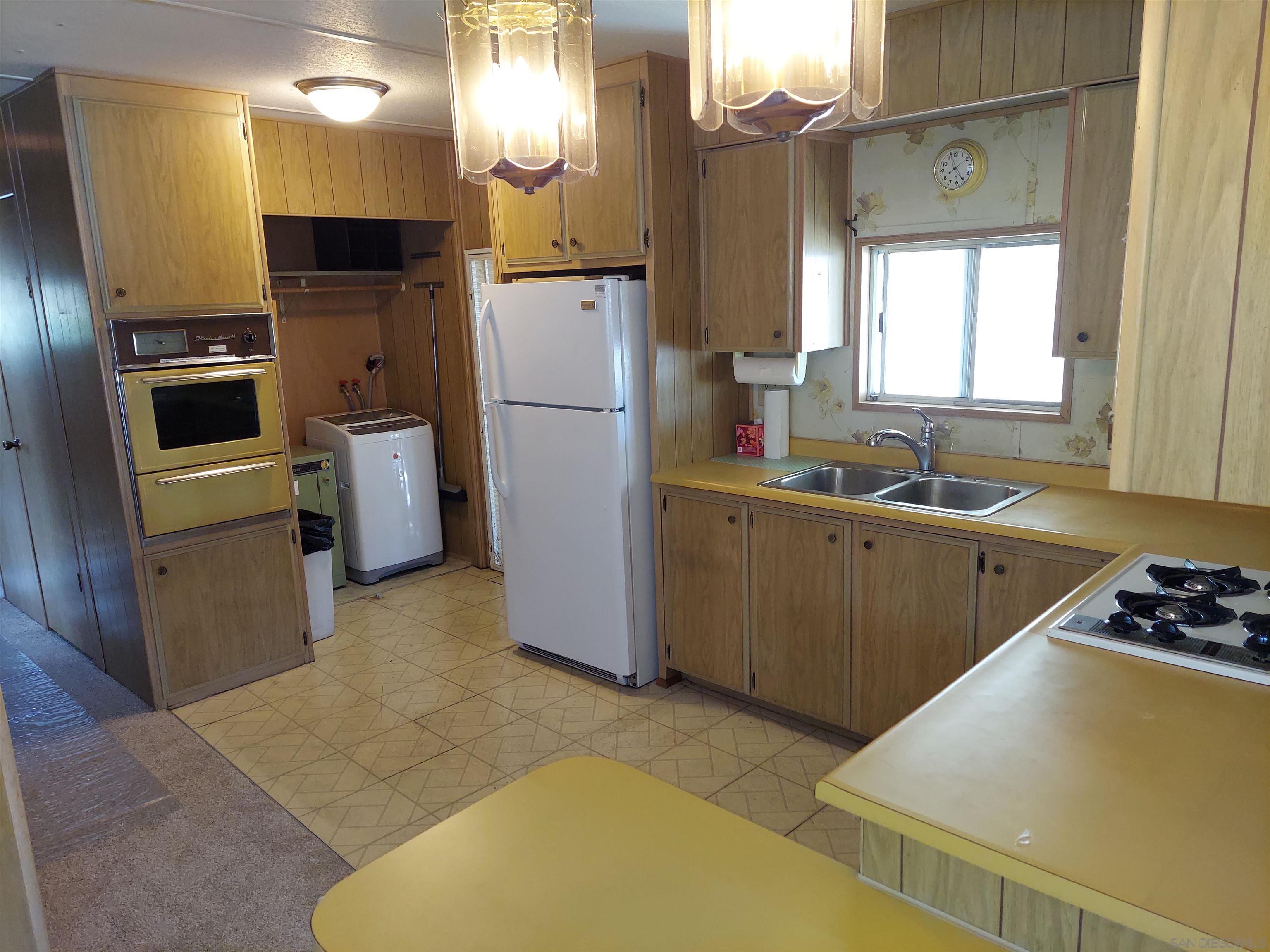 Detail Gallery Image 3 of 24 For 501  Anita Street  71, Chula Vista,  CA 91911 - 2 Beds | 2 Baths