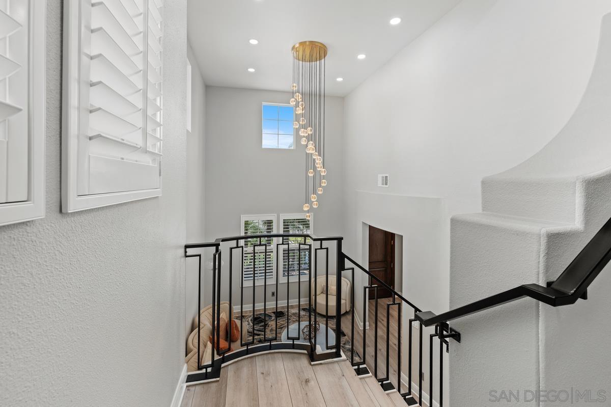 Detail Gallery Image 14 of 45 For 1382  Stoney Spring Court, Chula Vista,  CA 91913 - 4 Beds | 3/1 Baths