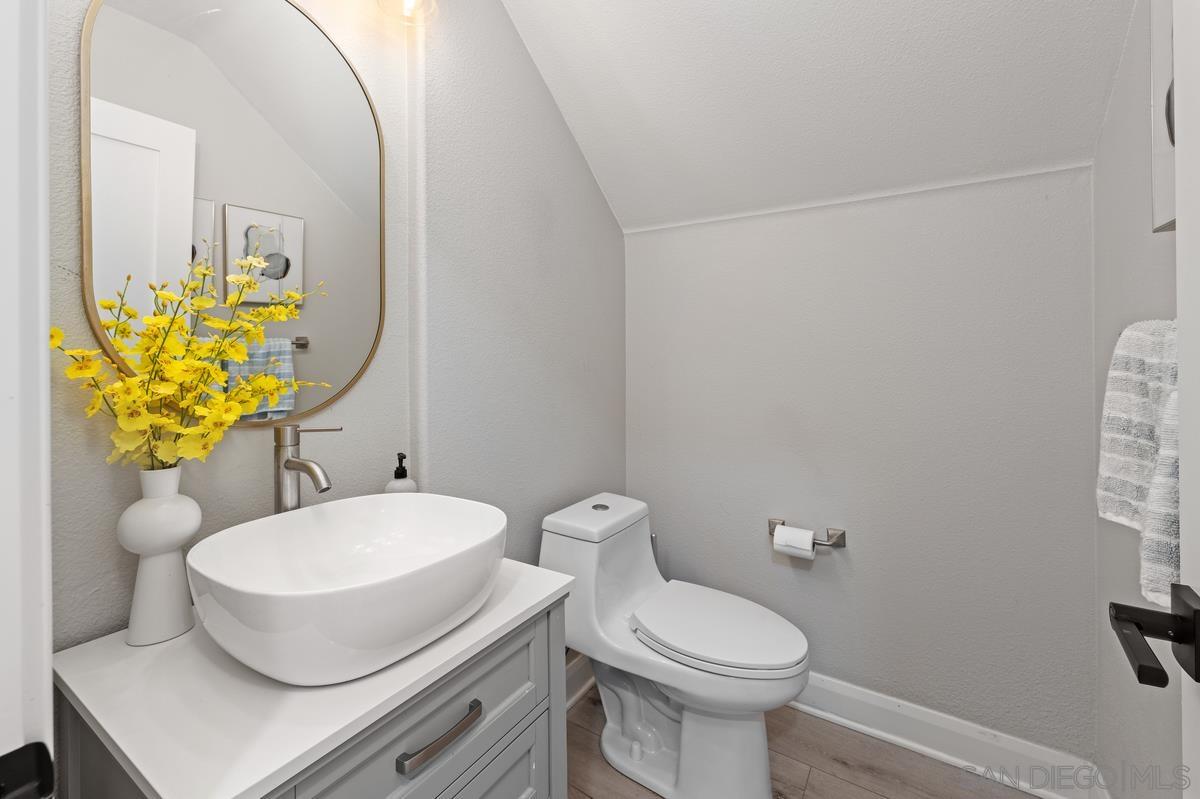 Detail Gallery Image 15 of 45 For 1382  Stoney Spring Court, Chula Vista,  CA 91913 - 4 Beds | 3/1 Baths