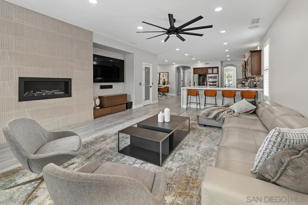 Detail Gallery Image 21 of 45 For 1382  Stoney Spring Court, Chula Vista,  CA 91913 - 4 Beds | 3/1 Baths