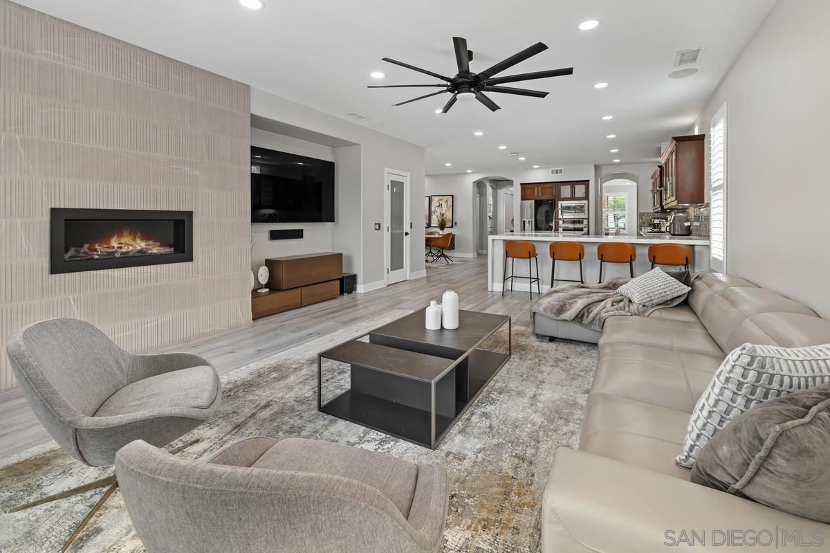 Detail Gallery Image 22 of 45 For 1382  Stoney Spring Court, Chula Vista,  CA 91913 - 4 Beds | 3/1 Baths