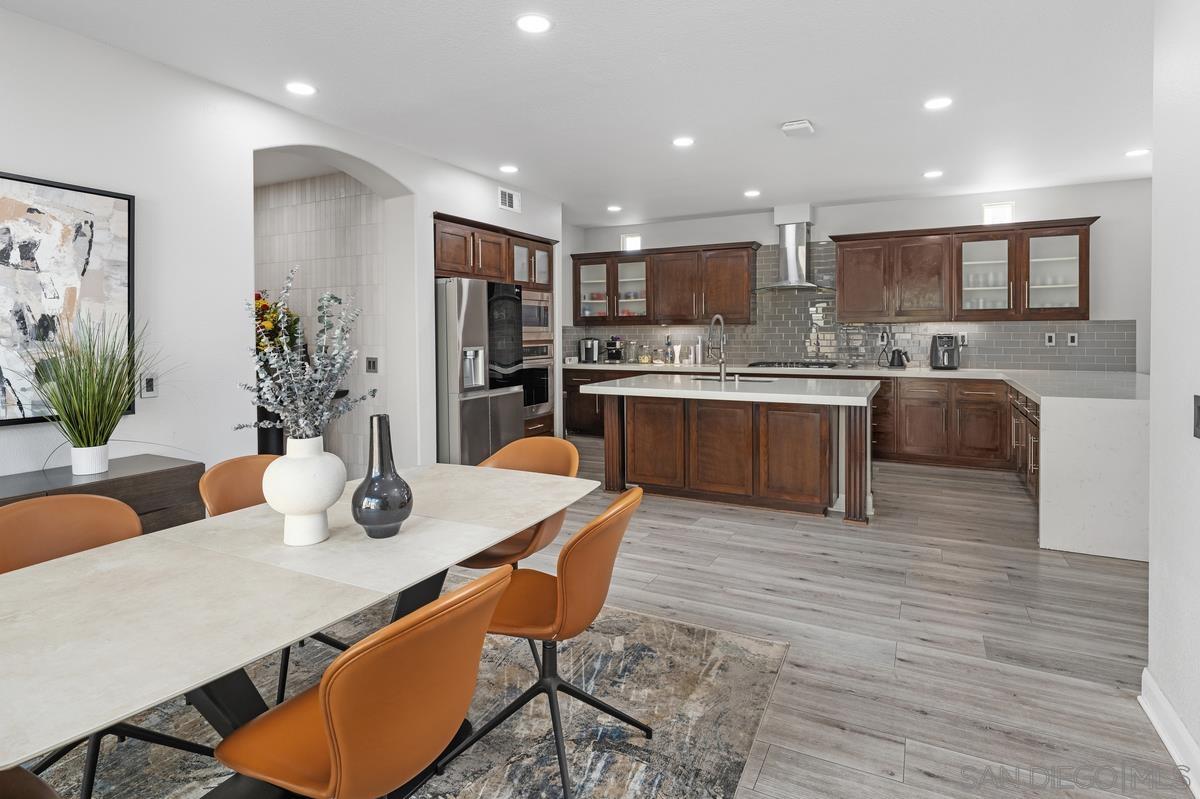 Detail Gallery Image 25 of 45 For 1382  Stoney Spring Court, Chula Vista,  CA 91913 - 4 Beds | 3/1 Baths