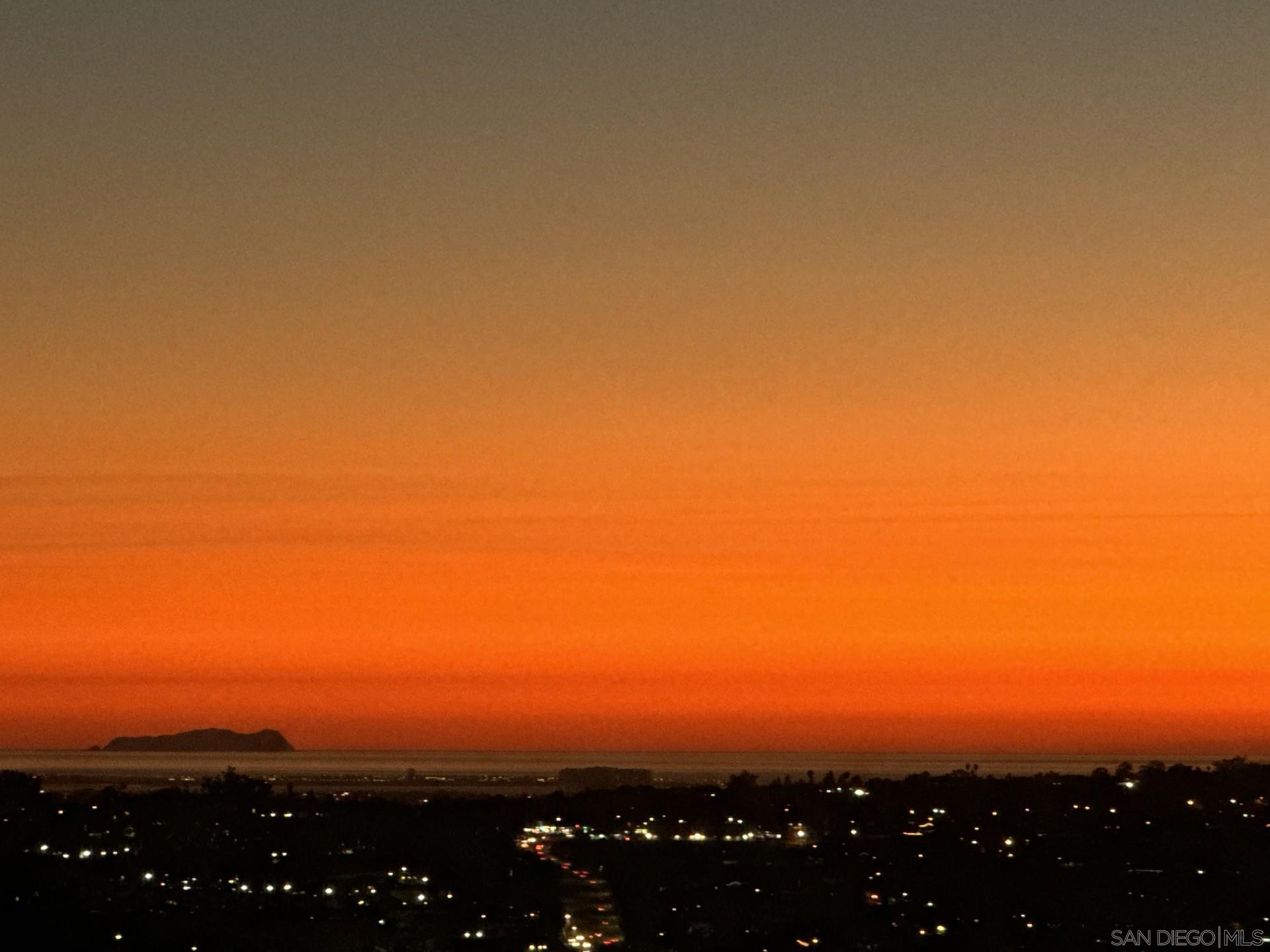 Detail Gallery Image 2 of 51 For 1539  San Miguel Ave, Spring Valley,  CA 91977 - 3 Beds | 2 Baths