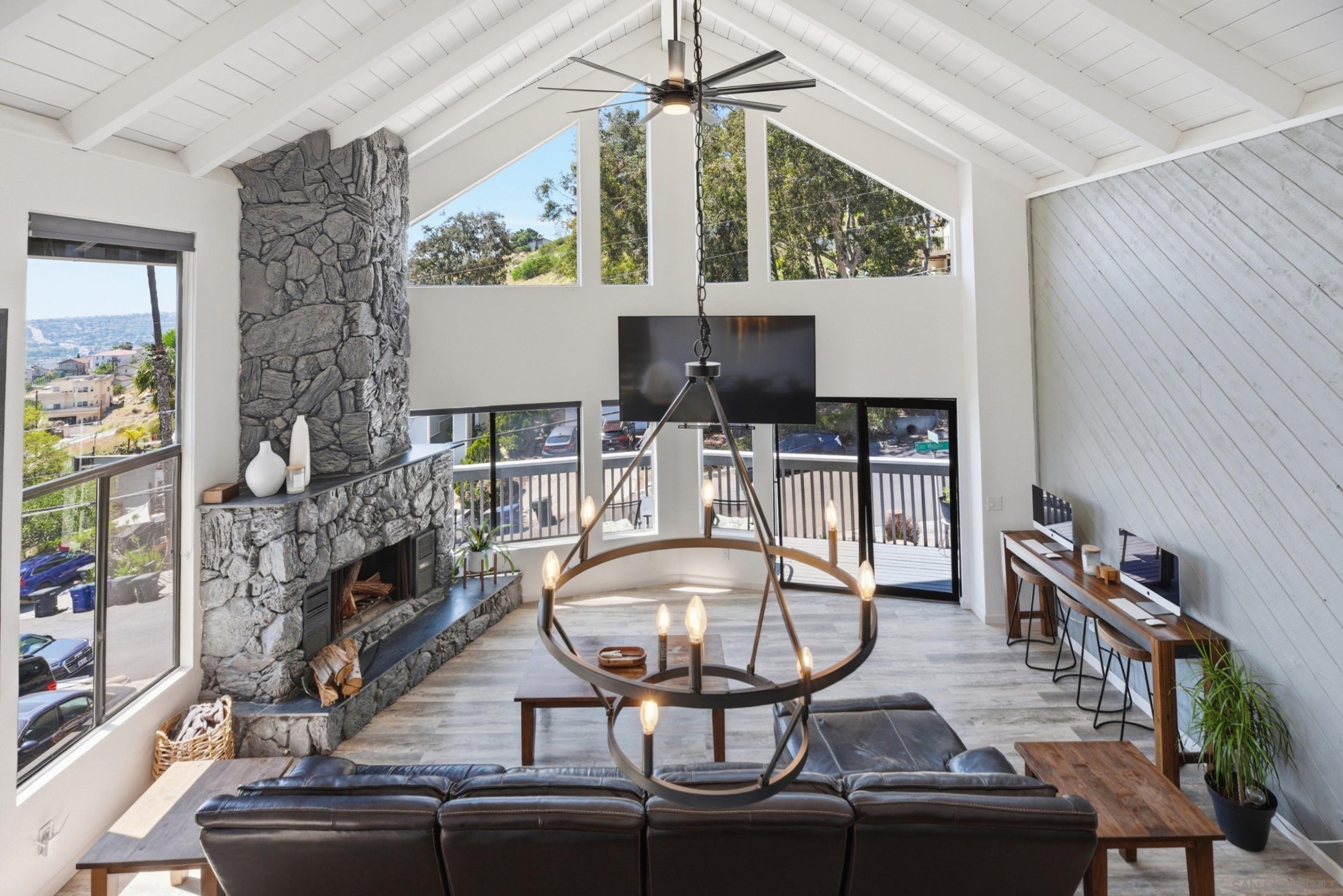 Detail Gallery Image 3 of 51 For 1539  San Miguel Ave, Spring Valley,  CA 91977 - 3 Beds | 2 Baths