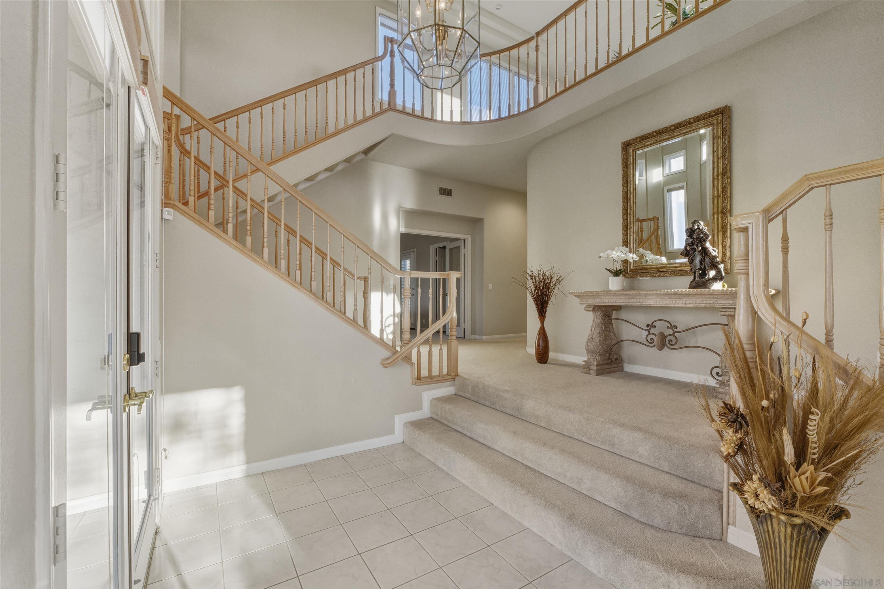 Detail Gallery Image 10 of 43 For 2464  Canyon Creek Rd, Escondido,  CA 92025 - 6 Beds | 5 Baths