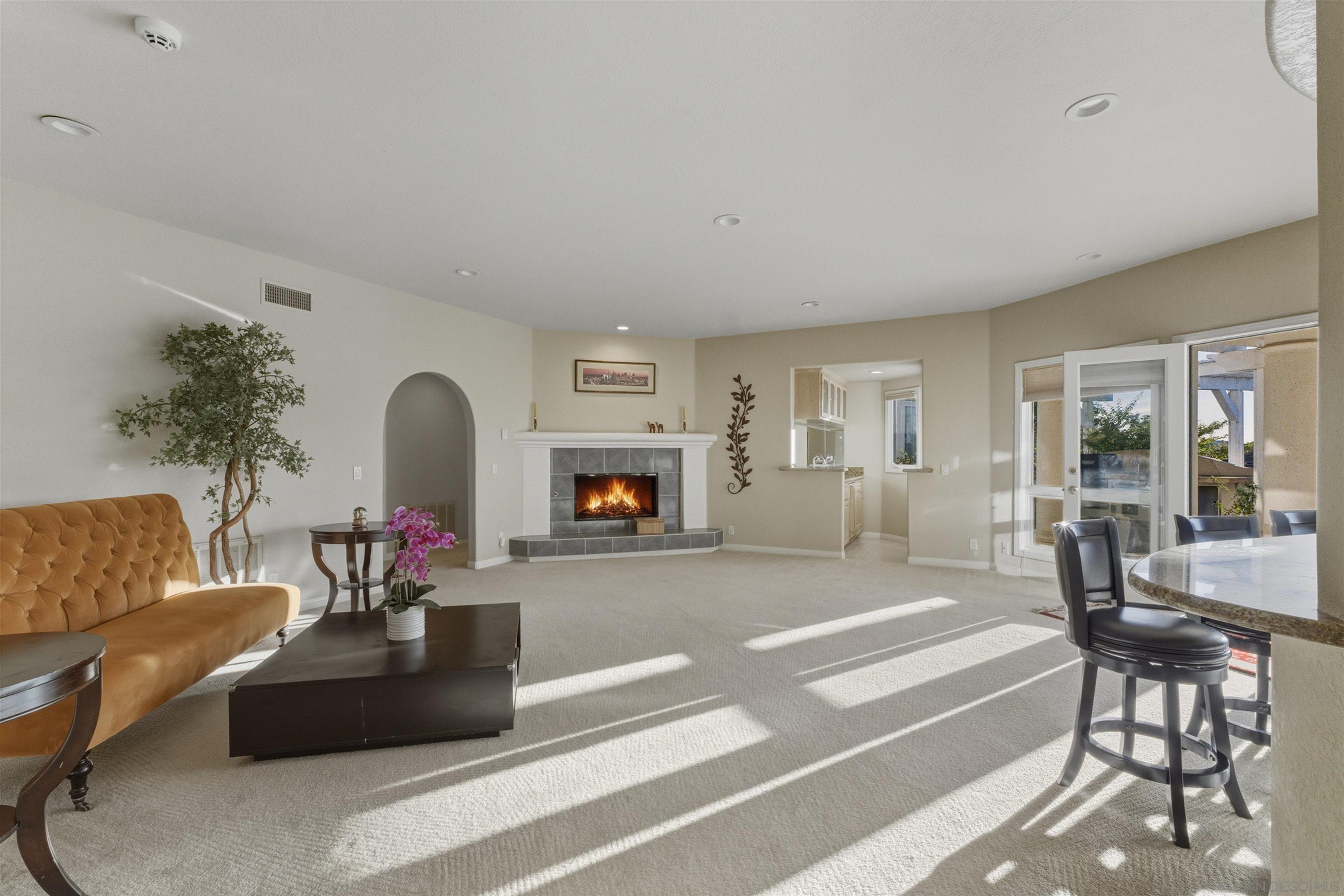 Detail Gallery Image 18 of 43 For 2464  Canyon Creek Rd, Escondido,  CA 92025 - 6 Beds | 5 Baths