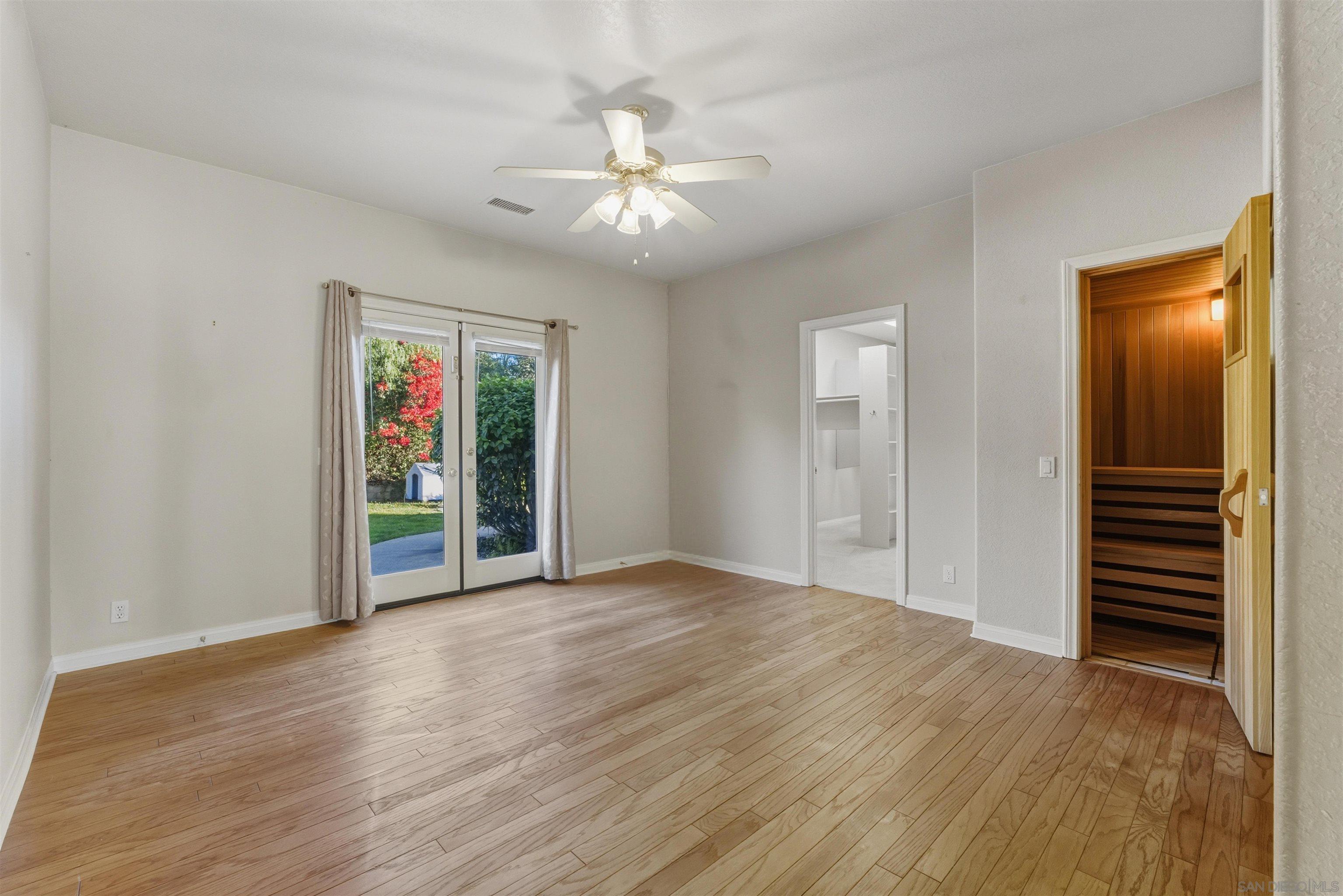 Detail Gallery Image 33 of 43 For 2464  Canyon Creek Rd, Escondido,  CA 92025 - 6 Beds | 5 Baths