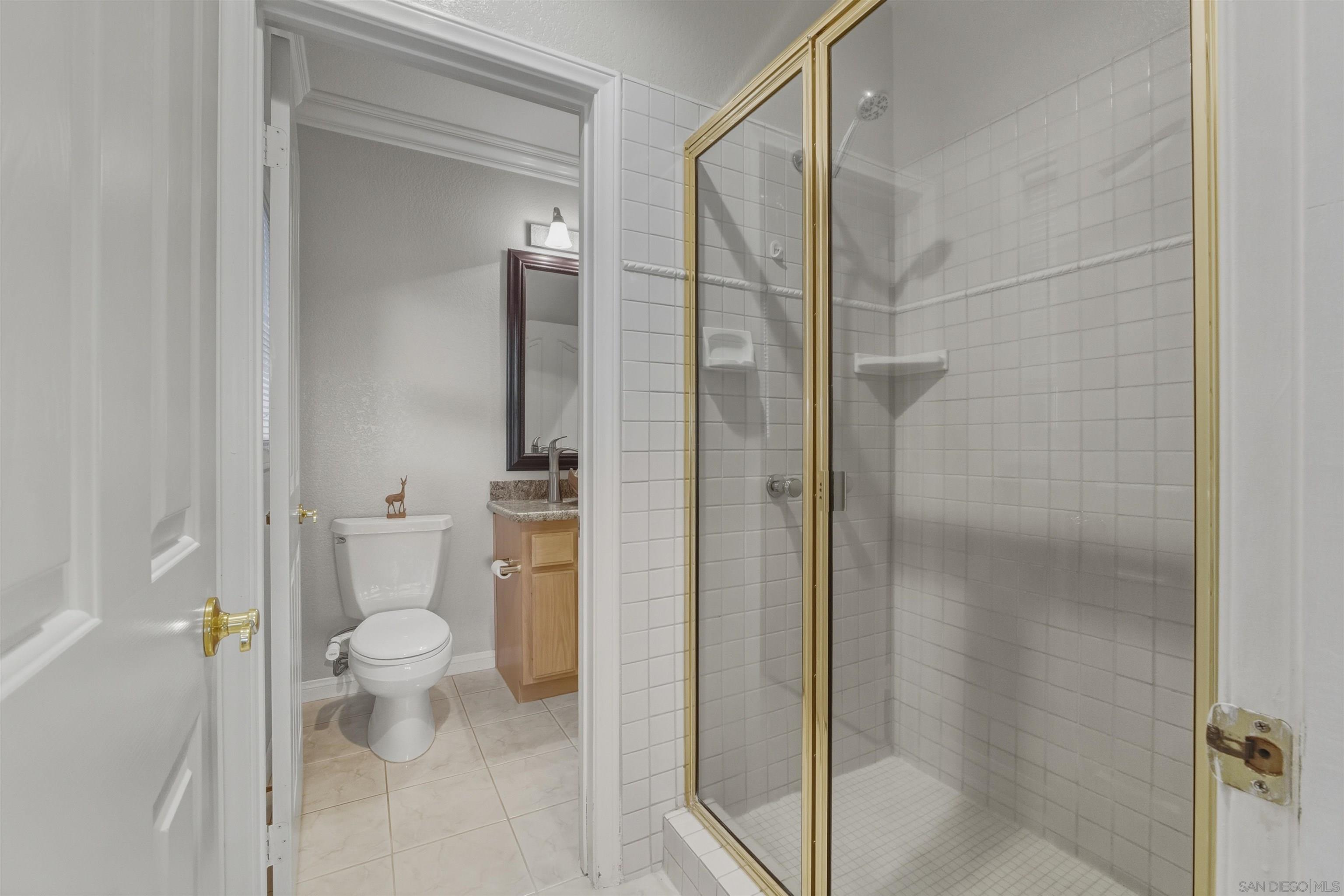 Detail Gallery Image 36 of 43 For 2464  Canyon Creek Rd, Escondido,  CA 92025 - 6 Beds | 5 Baths