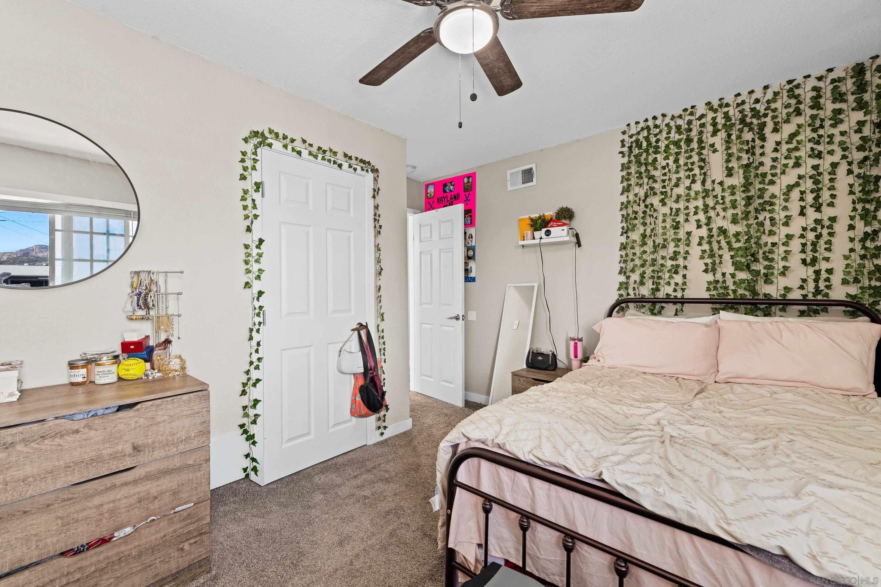 Detail Gallery Image 19 of 27 For 366  Tiny, El Cajon,  CA 92019 - 3 Beds | 1/1 Baths