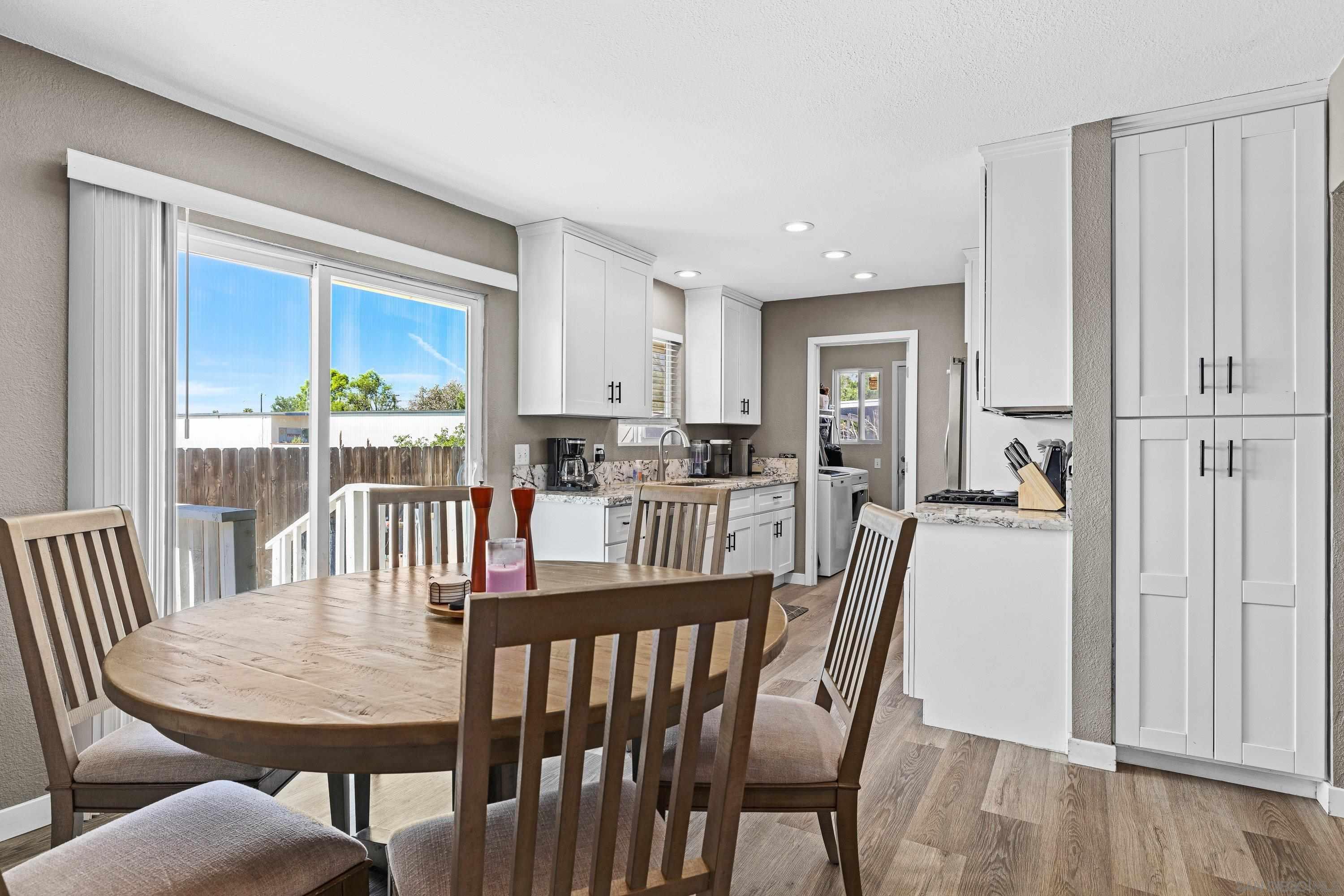 Detail Gallery Image 9 of 27 For 366  Tiny, El Cajon,  CA 92019 - 3 Beds | 1/1 Baths