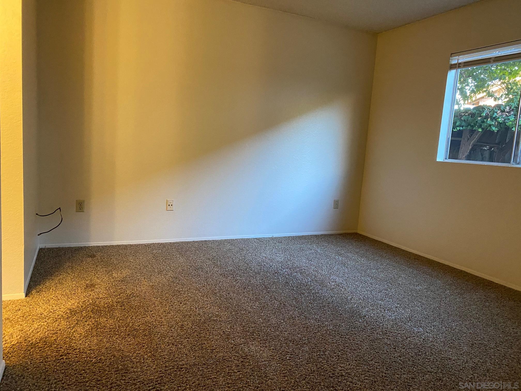 Detail Gallery Image 6 of 10 For 9888  Dauntless St, San Diego,  CA 92126 - 3 Beds | 2 Baths