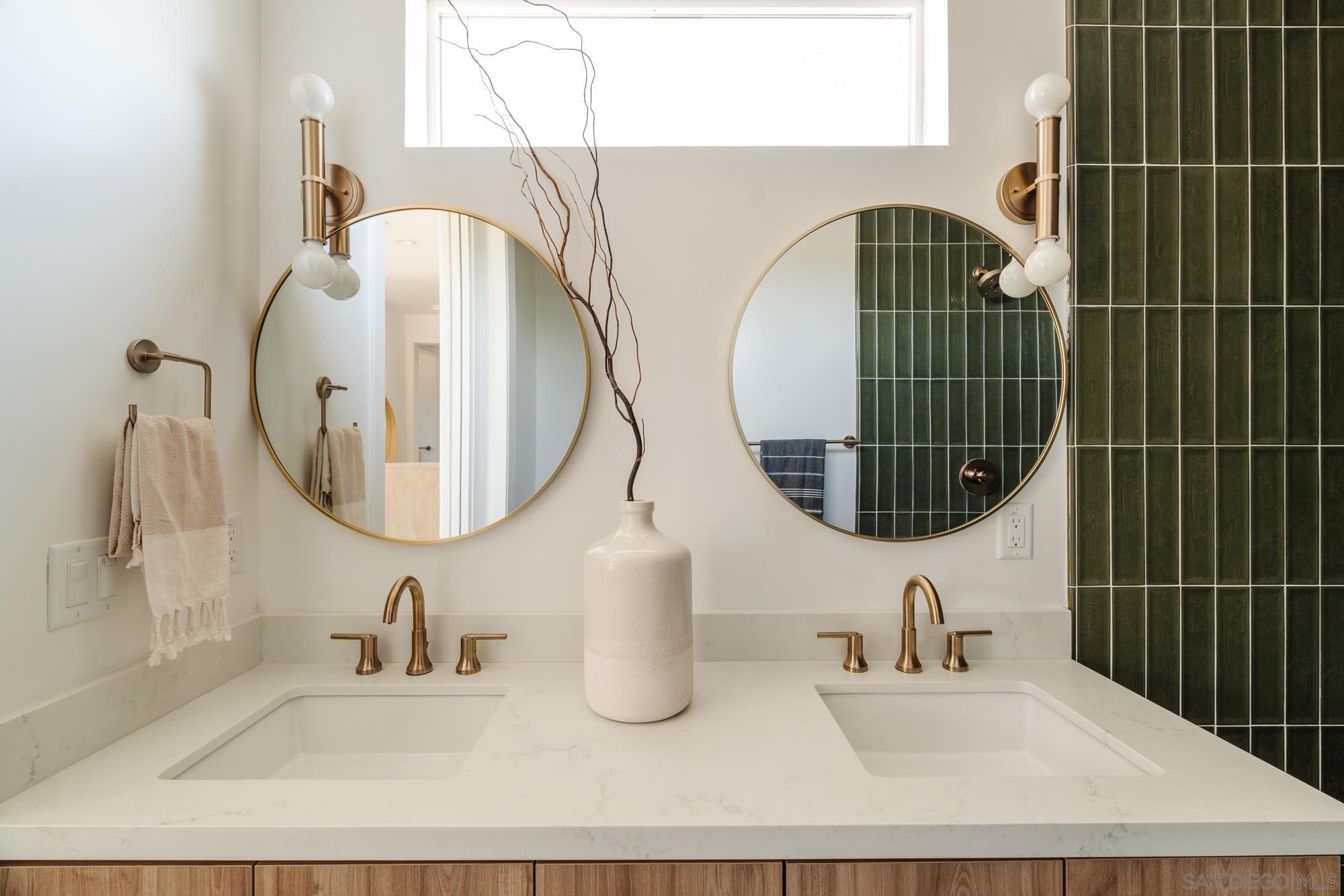 Detail Gallery Image 18 of 21 For 3858 N Emery Wy, Los Angeles,  CA 90065 - 3 Beds | 2/1 Baths