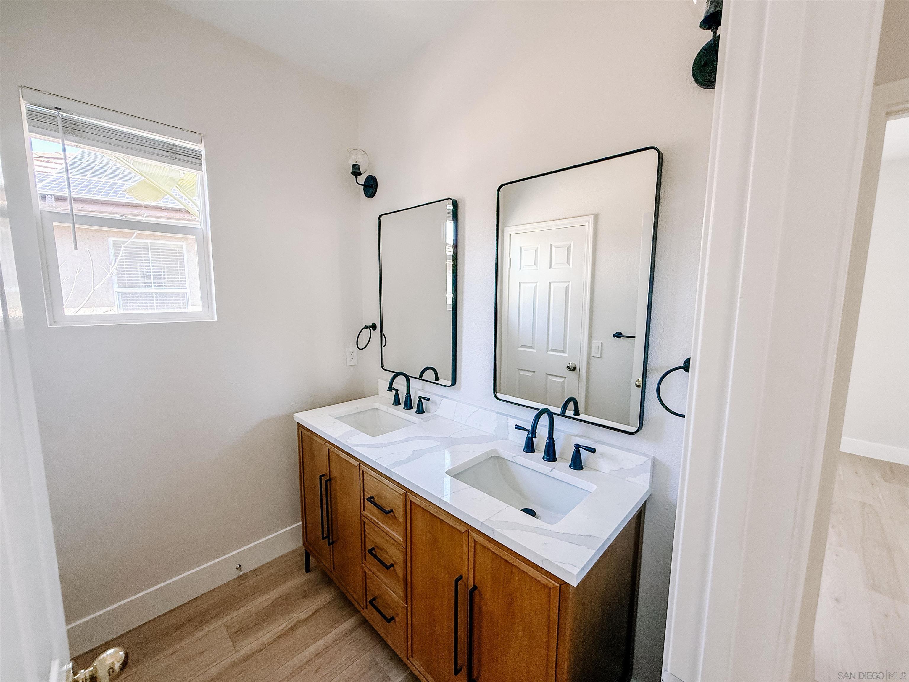 Detail Gallery Image 17 of 33 For 13138  Mesa Crest Pl, San Diego,  CA 92129 - 4 Beds | 2/1 Baths