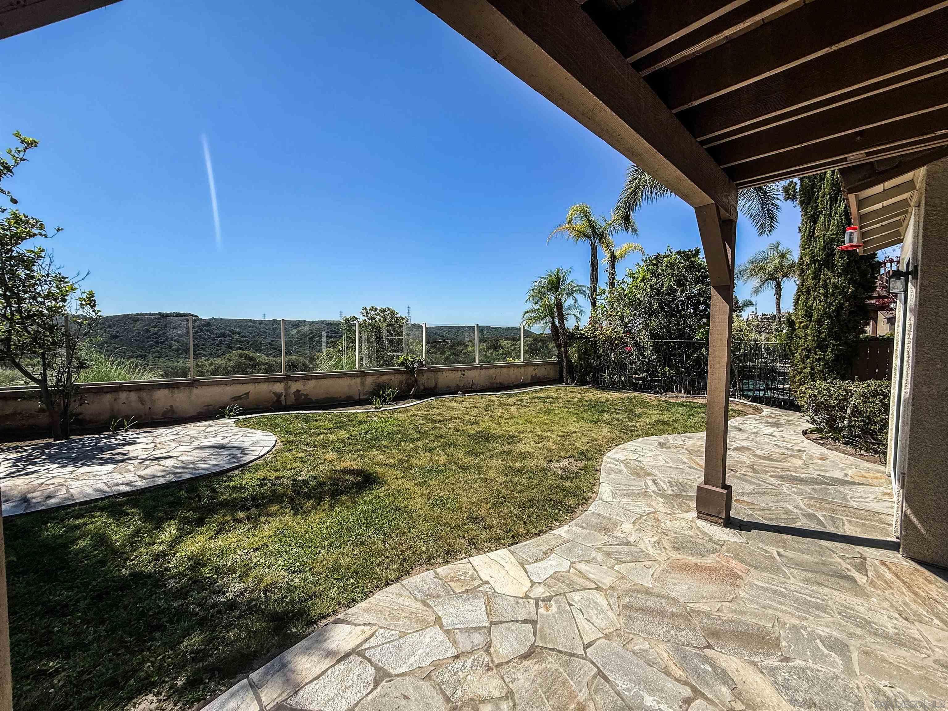 Detail Gallery Image 29 of 33 For 13138  Mesa Crest Pl, San Diego,  CA 92129 - 4 Beds | 2/1 Baths