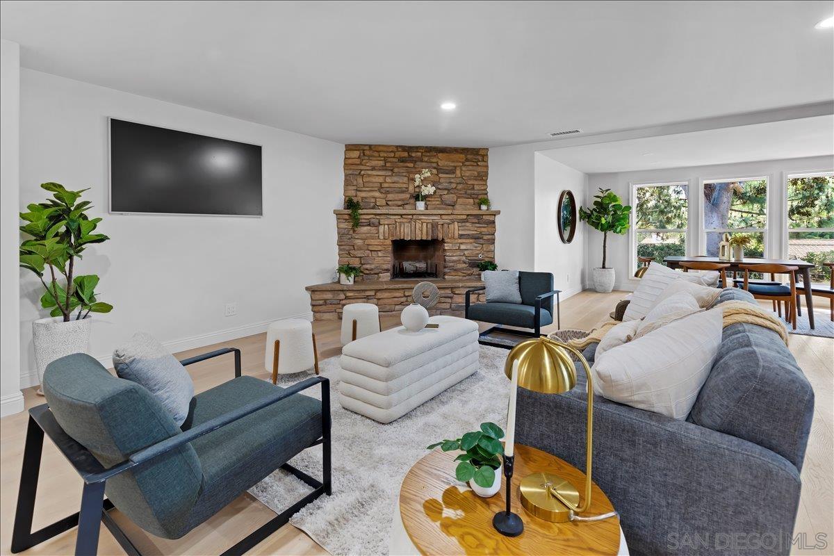 Detail Gallery Image 14 of 54 For 16902  via De Santa Fe  #12,  Rancho Santa Fe,  CA 92067 - 3 Beds | 3 Baths