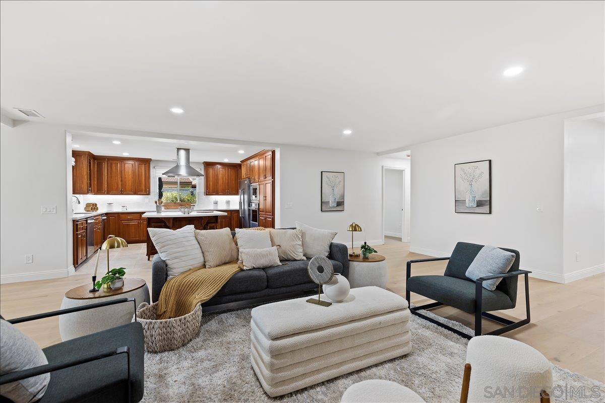 Detail Gallery Image 18 of 54 For 16902  via De Santa Fe  #12,  Rancho Santa Fe,  CA 92067 - 3 Beds | 3 Baths