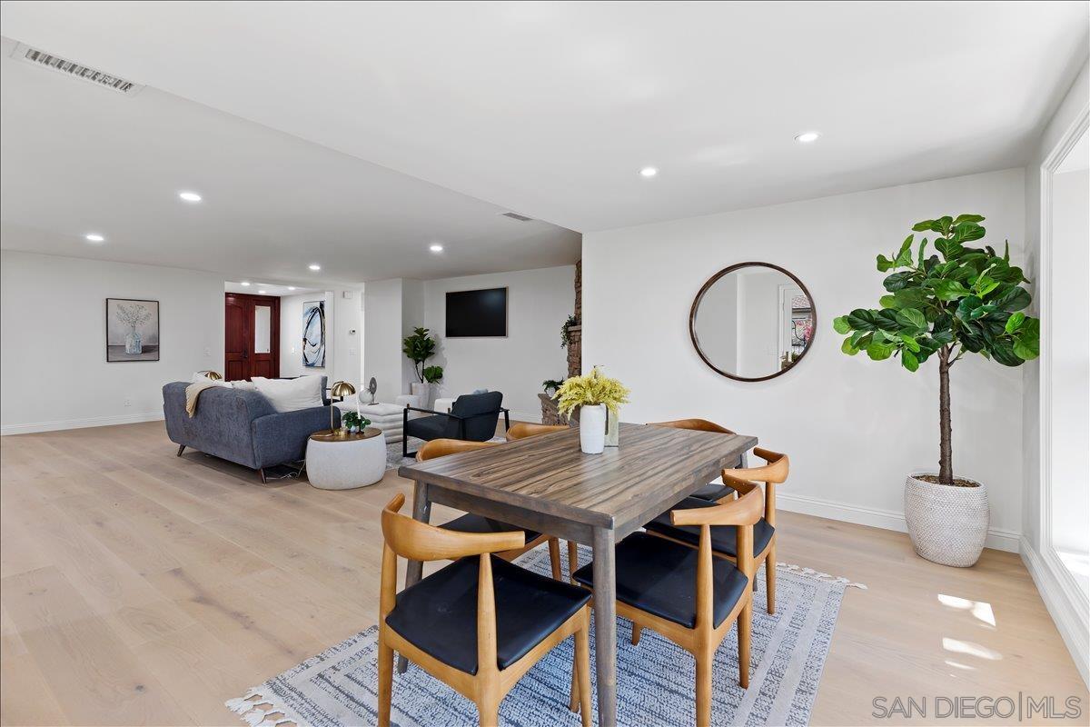 Detail Gallery Image 21 of 54 For 16902  via De Santa Fe  #12,  Rancho Santa Fe,  CA 92067 - 3 Beds | 3 Baths