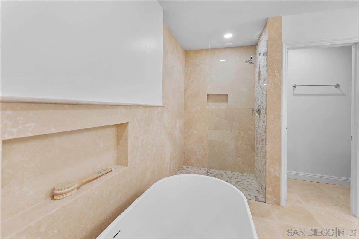 Detail Gallery Image 39 of 54 For 16902  via De Santa Fe  #12,  Rancho Santa Fe,  CA 92067 - 3 Beds | 3 Baths