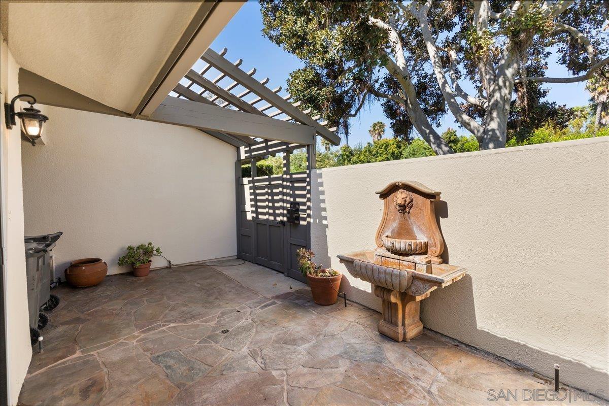 Detail Gallery Image 52 of 54 For 16902  via De Santa Fe  #12,  Rancho Santa Fe,  CA 92067 - 3 Beds | 3 Baths