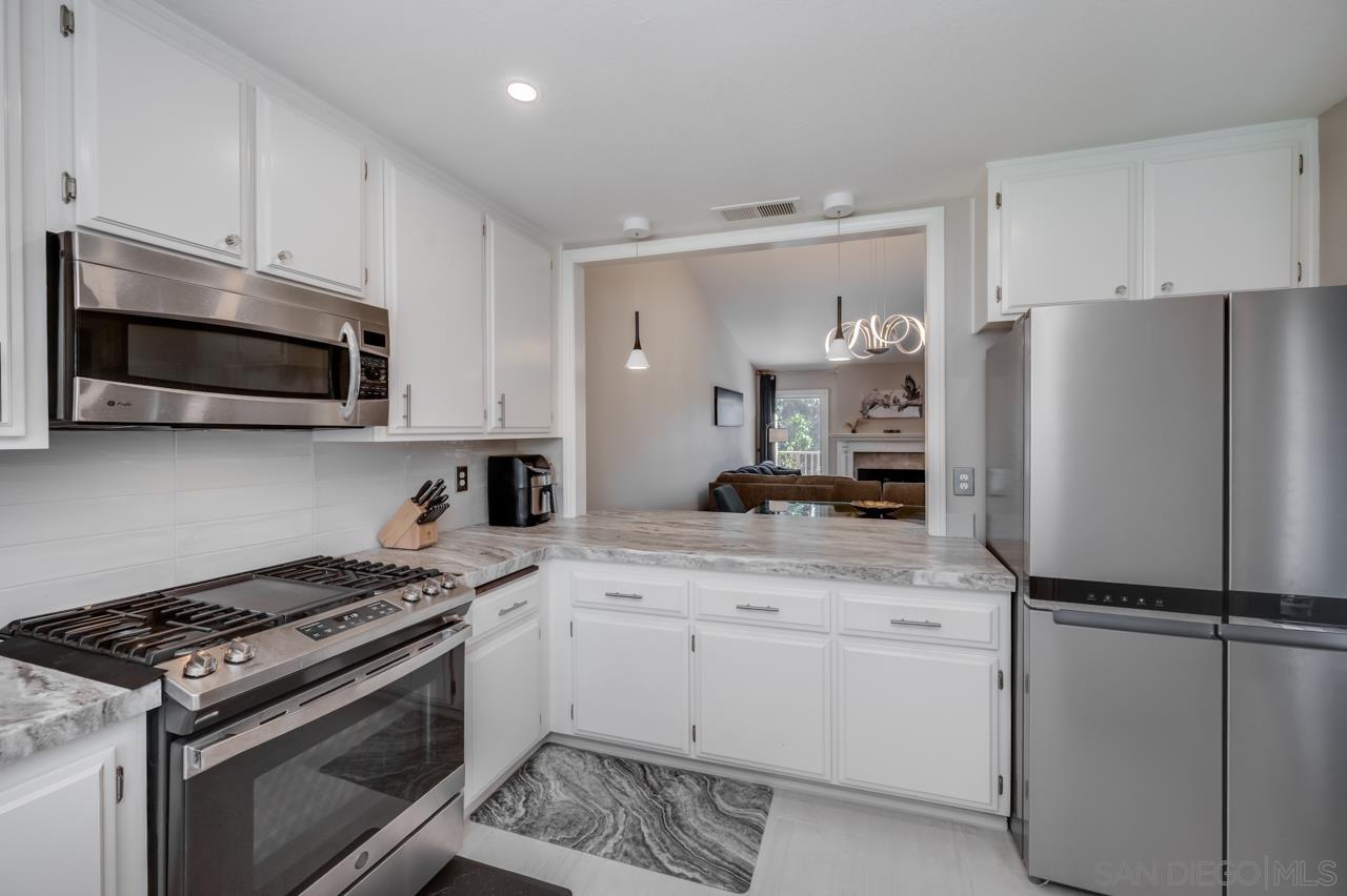 Detail Gallery Image 13 of 35 For 1768  Pala Lake Dr, Fallbrook,  CA 92028 - 2 Beds | 2 Baths