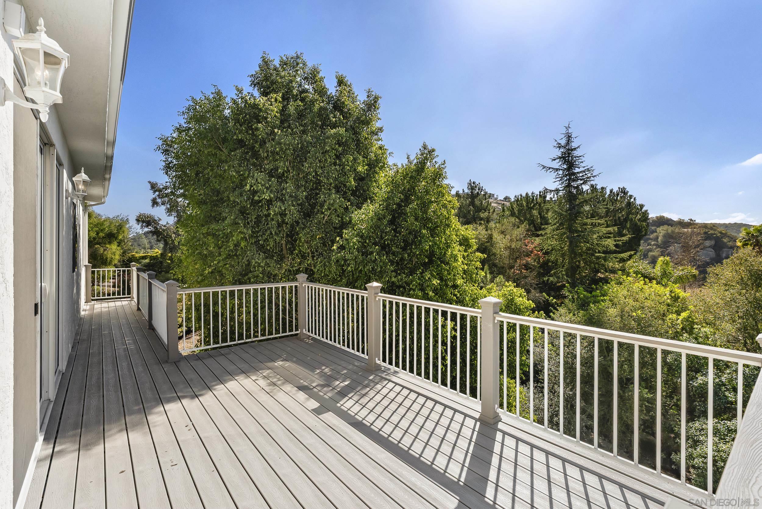 Detail Gallery Image 22 of 47 For 28328  Kettering Ln, Escondido,  CA 92026 - 3 Beds | 2/1 Baths