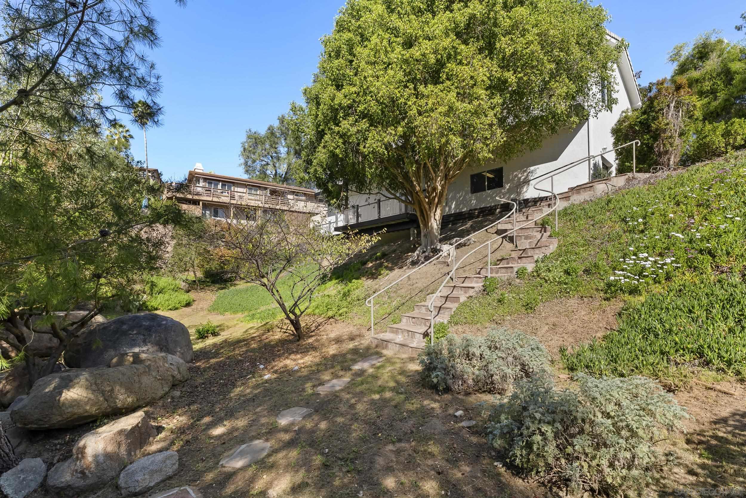 Detail Gallery Image 40 of 47 For 28328  Kettering Ln, Escondido,  CA 92026 - 3 Beds | 2/1 Baths