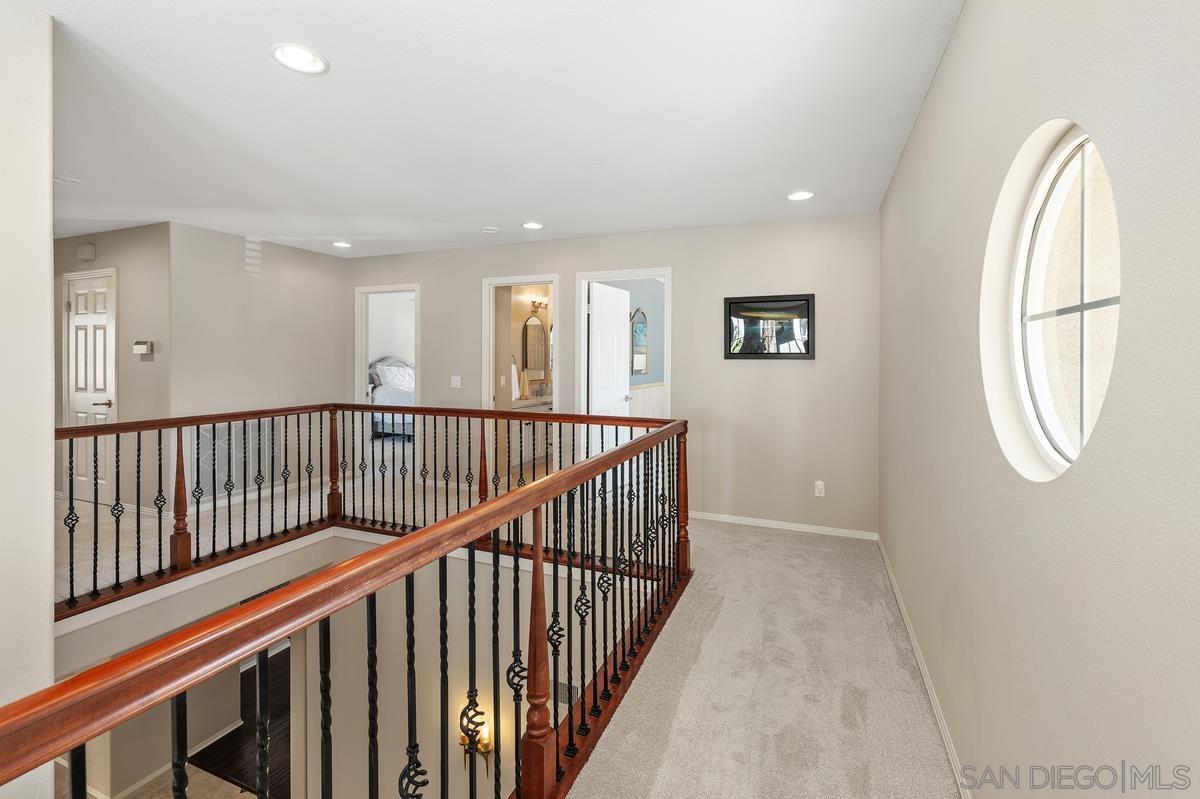 Detail Gallery Image 26 of 43 For 4972  Manor Ridge Ln, San Diego,  CA 92130 - 5 Beds | 4 Baths