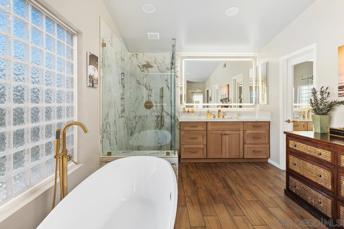 Detail Gallery Image 30 of 43 For 4972  Manor Ridge Ln, San Diego,  CA 92130 - 5 Beds | 4 Baths