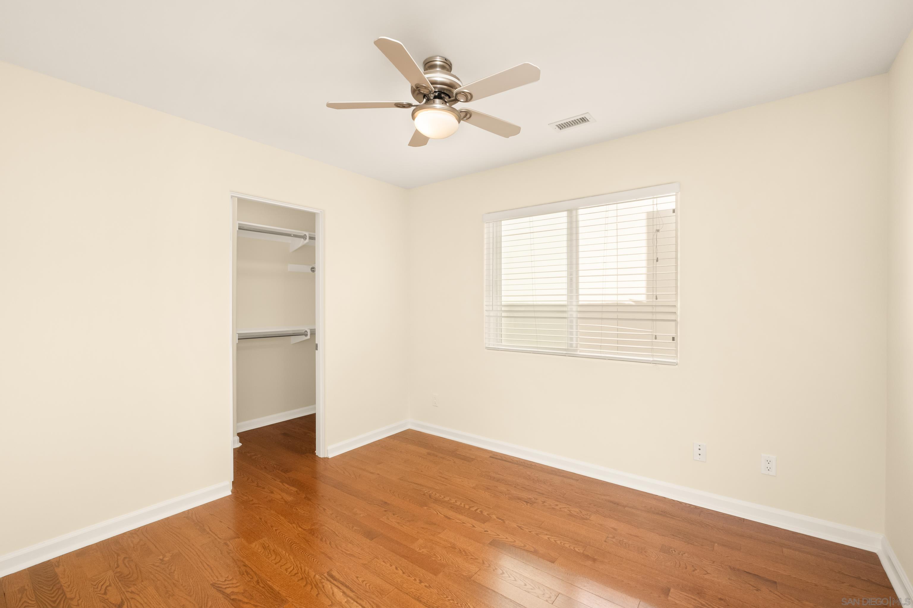 Detail Gallery Image 33 of 69 For 438  H, Coronado,  CA 92118 - 4 Beds | 2/1 Baths