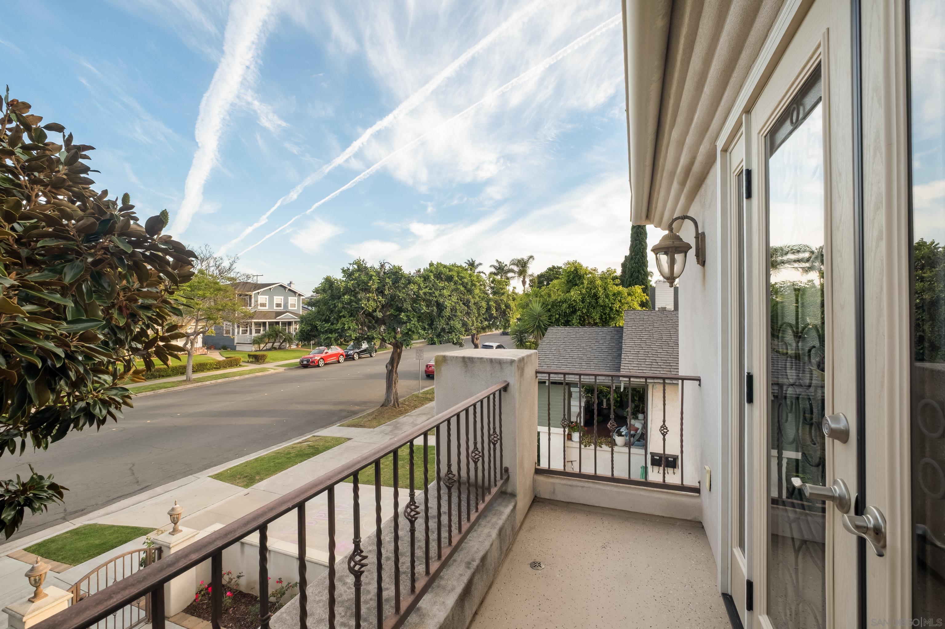 Detail Gallery Image 34 of 69 For 438  H, Coronado,  CA 92118 - 4 Beds | 2/1 Baths