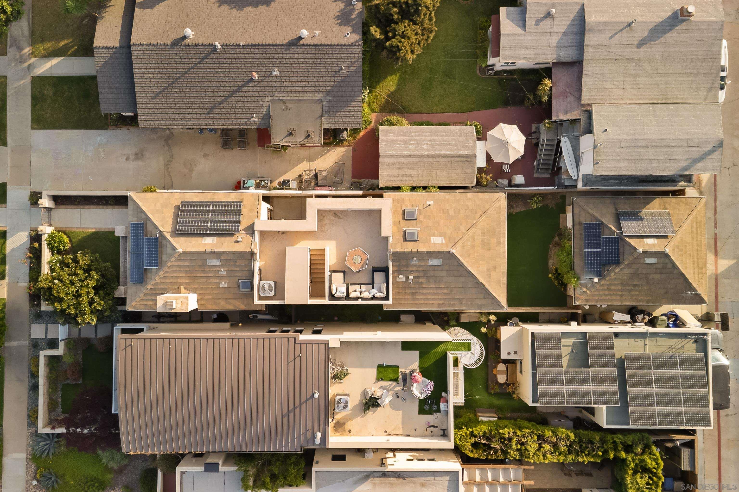 Detail Gallery Image 35 of 69 For 438  H, Coronado,  CA 92118 - 4 Beds | 2/1 Baths