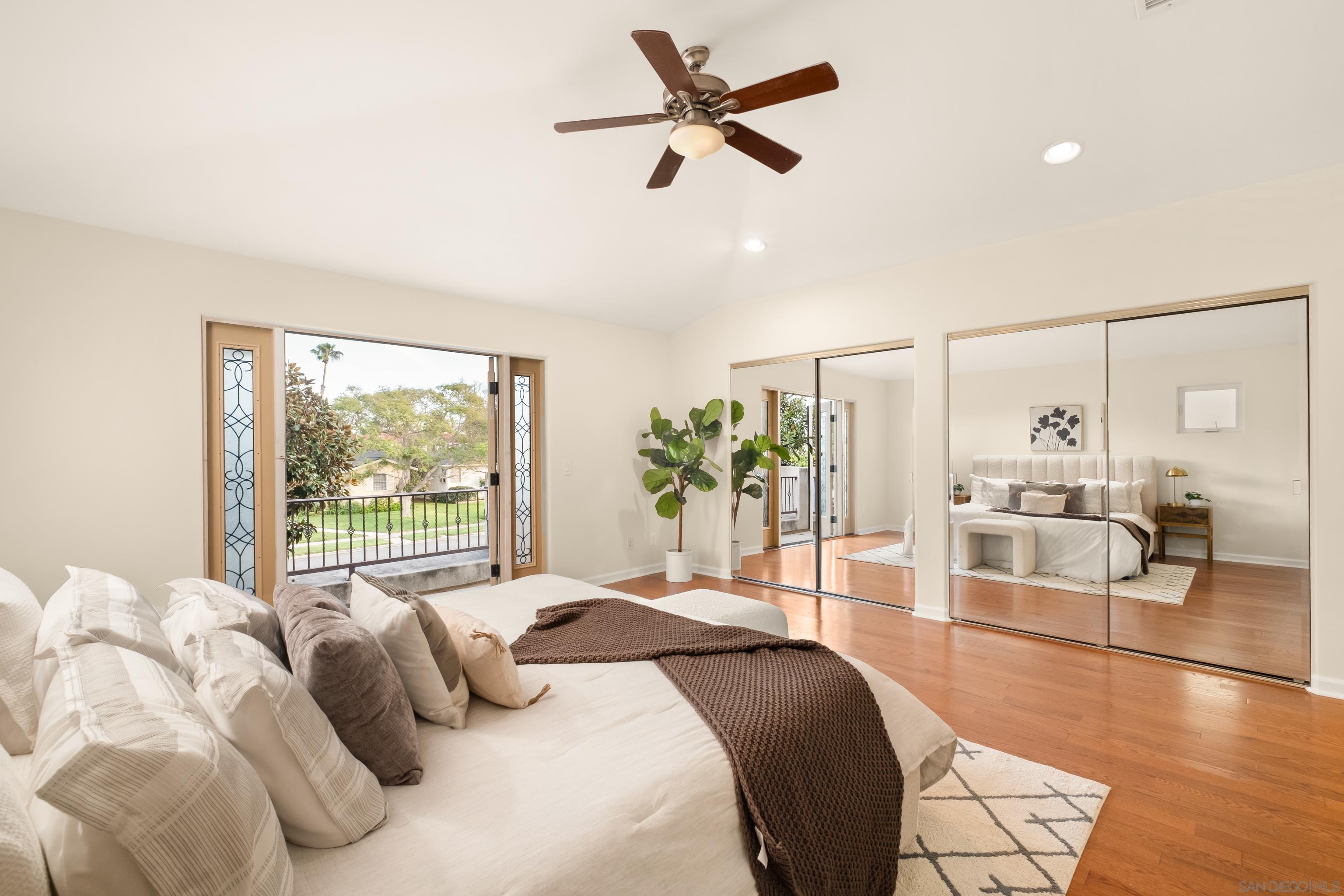 Detail Gallery Image 36 of 69 For 438  H, Coronado,  CA 92118 - 4 Beds | 2/1 Baths