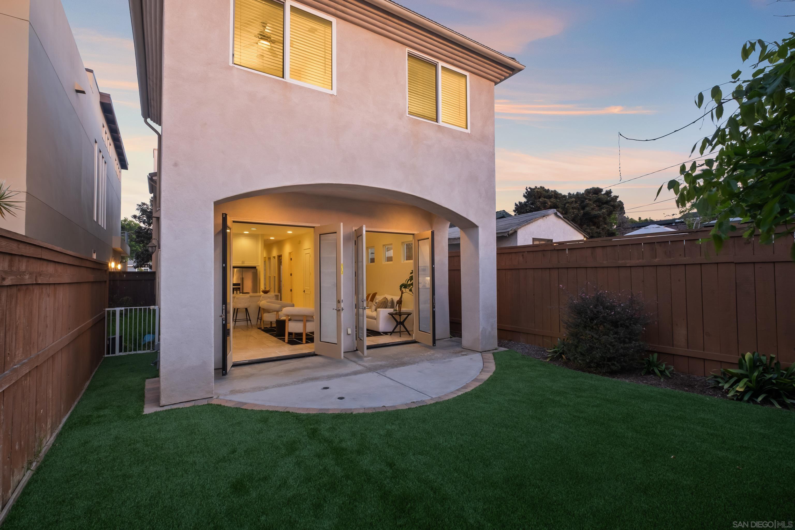 Detail Gallery Image 39 of 69 For 438  H, Coronado,  CA 92118 - 4 Beds | 2/1 Baths