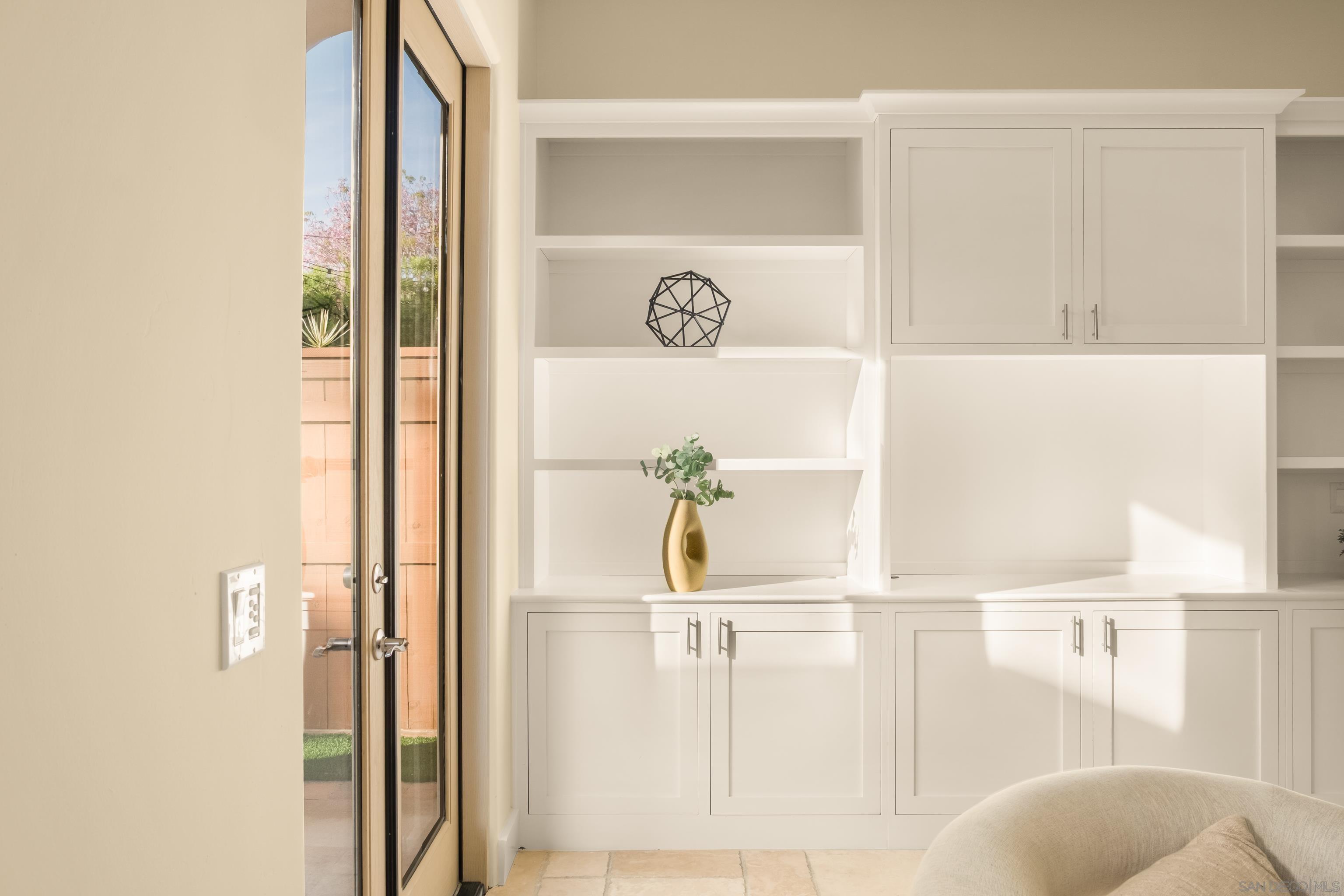 Detail Gallery Image 44 of 69 For 438  H, Coronado,  CA 92118 - 4 Beds | 2/1 Baths