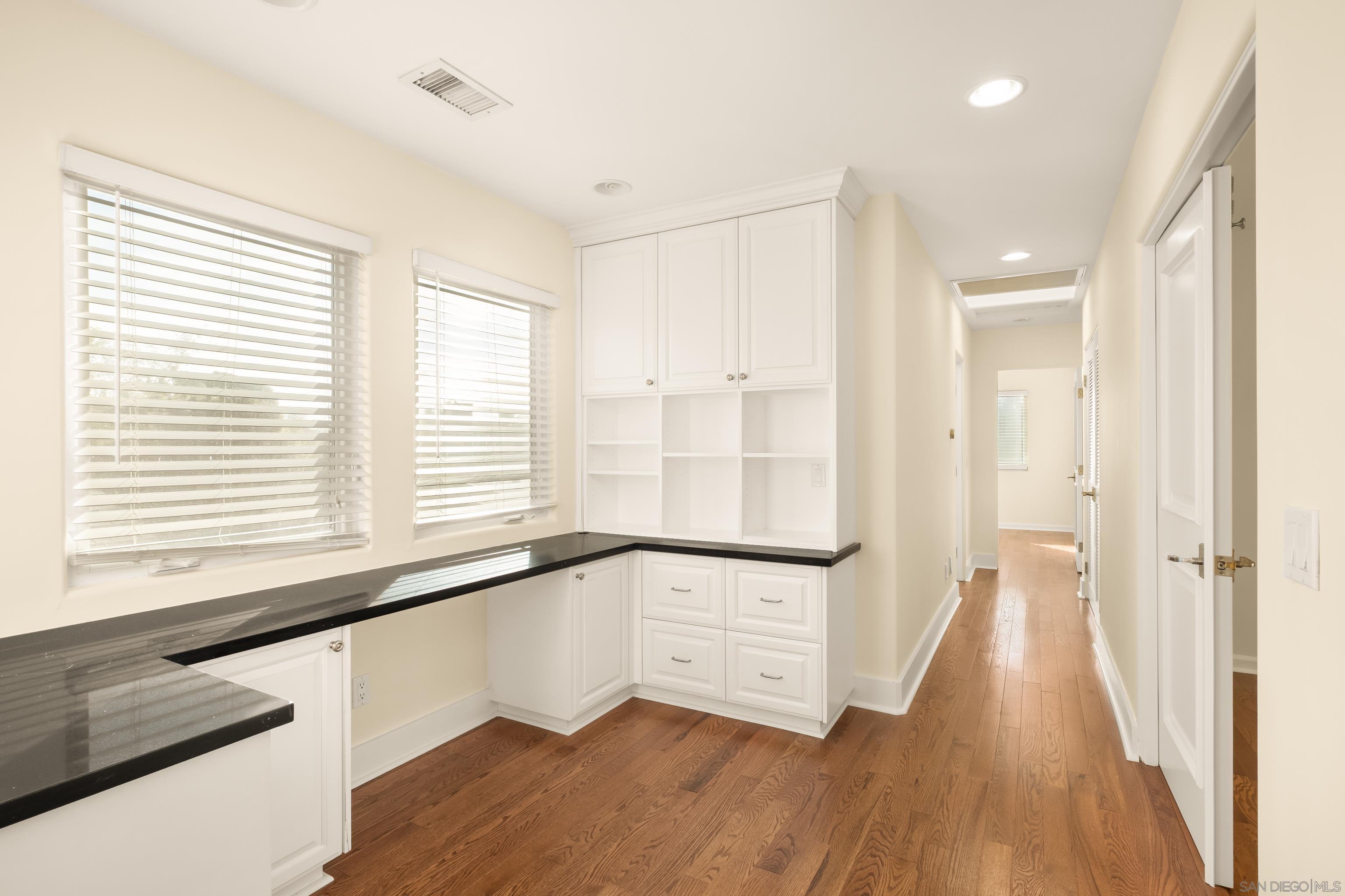 Detail Gallery Image 45 of 69 For 438  H, Coronado,  CA 92118 - 4 Beds | 2/1 Baths