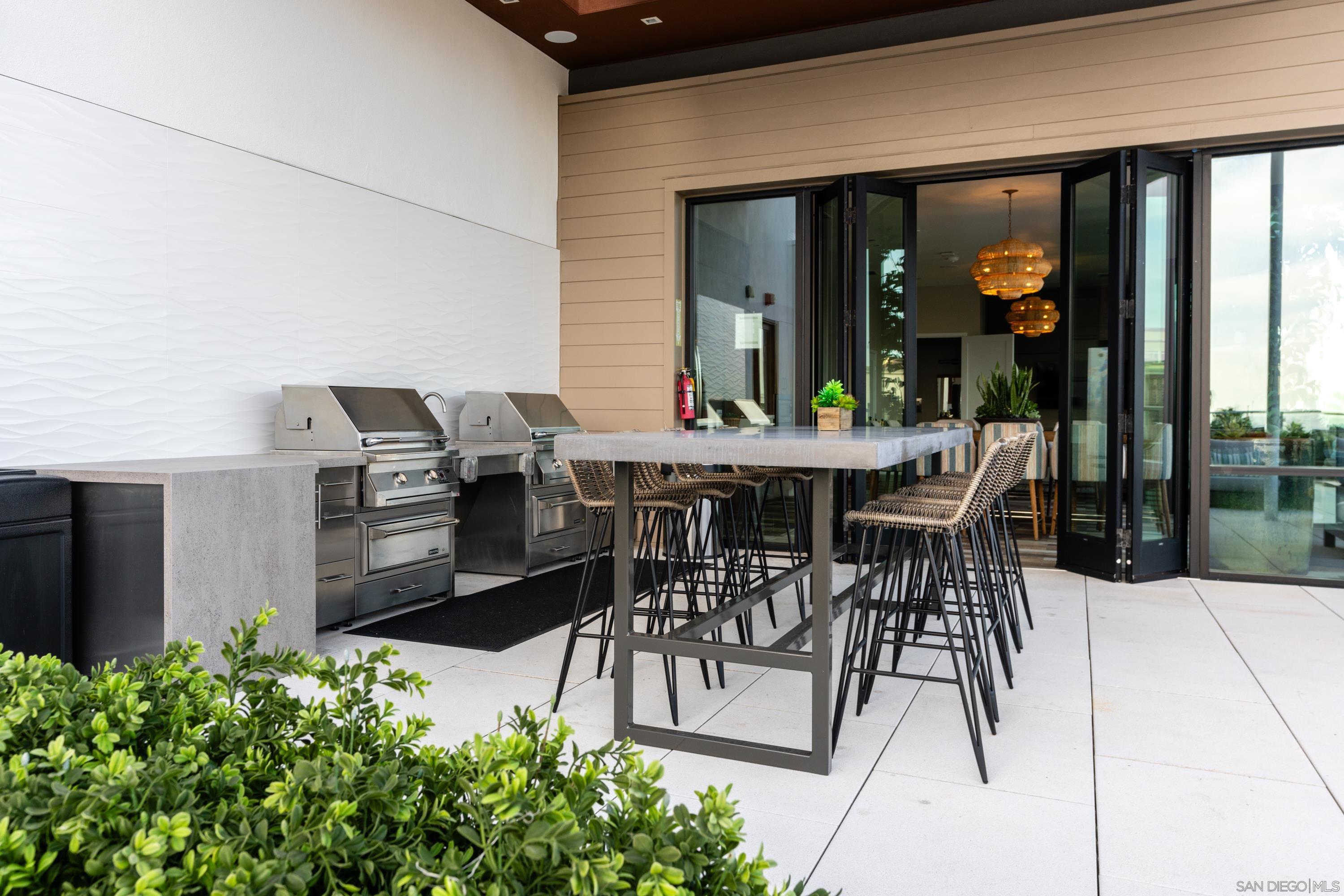 Detail Gallery Image 14 of 26 For 355 N Cleveland Street  #304,  Oceanside,  CA 92054 - 2 Beds | 2 Baths