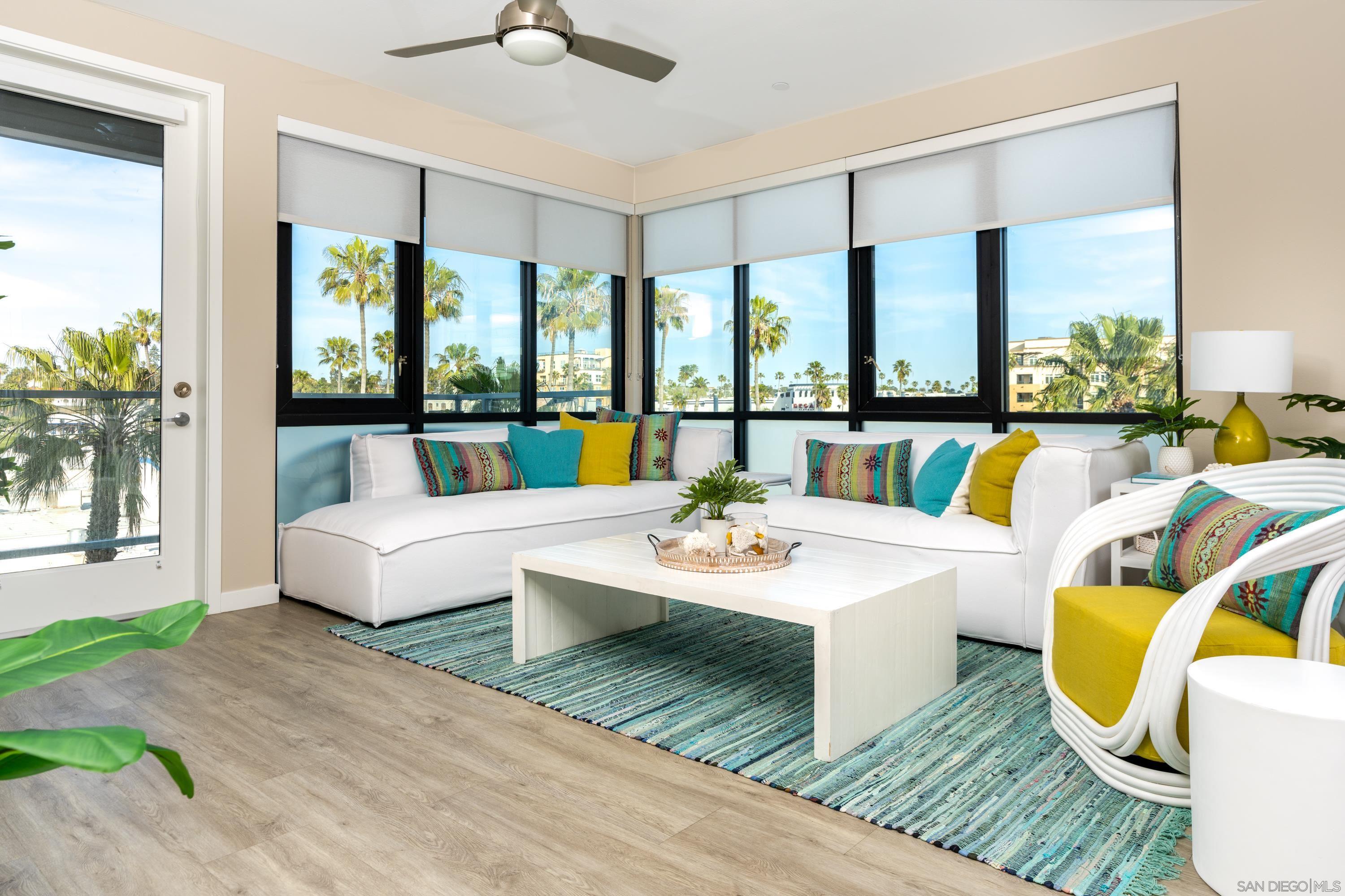 Detail Gallery Image 3 of 26 For 355 N Cleveland Street  #304,  Oceanside,  CA 92054 - 2 Beds | 2 Baths