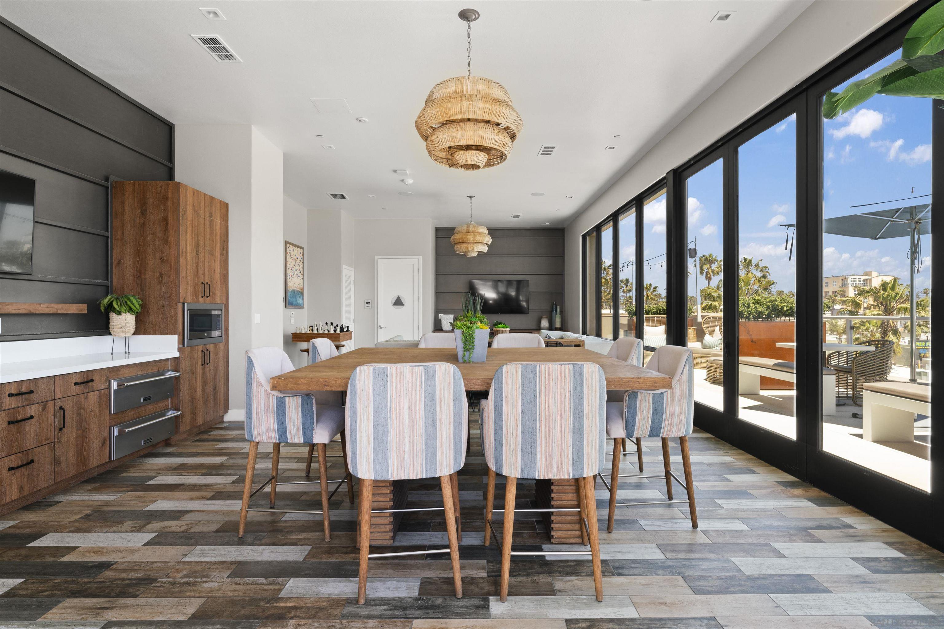 Detail Gallery Image 22 of 26 For 355 N Cleveland Street  #304,  Oceanside,  CA 92054 - 2 Beds | 2 Baths