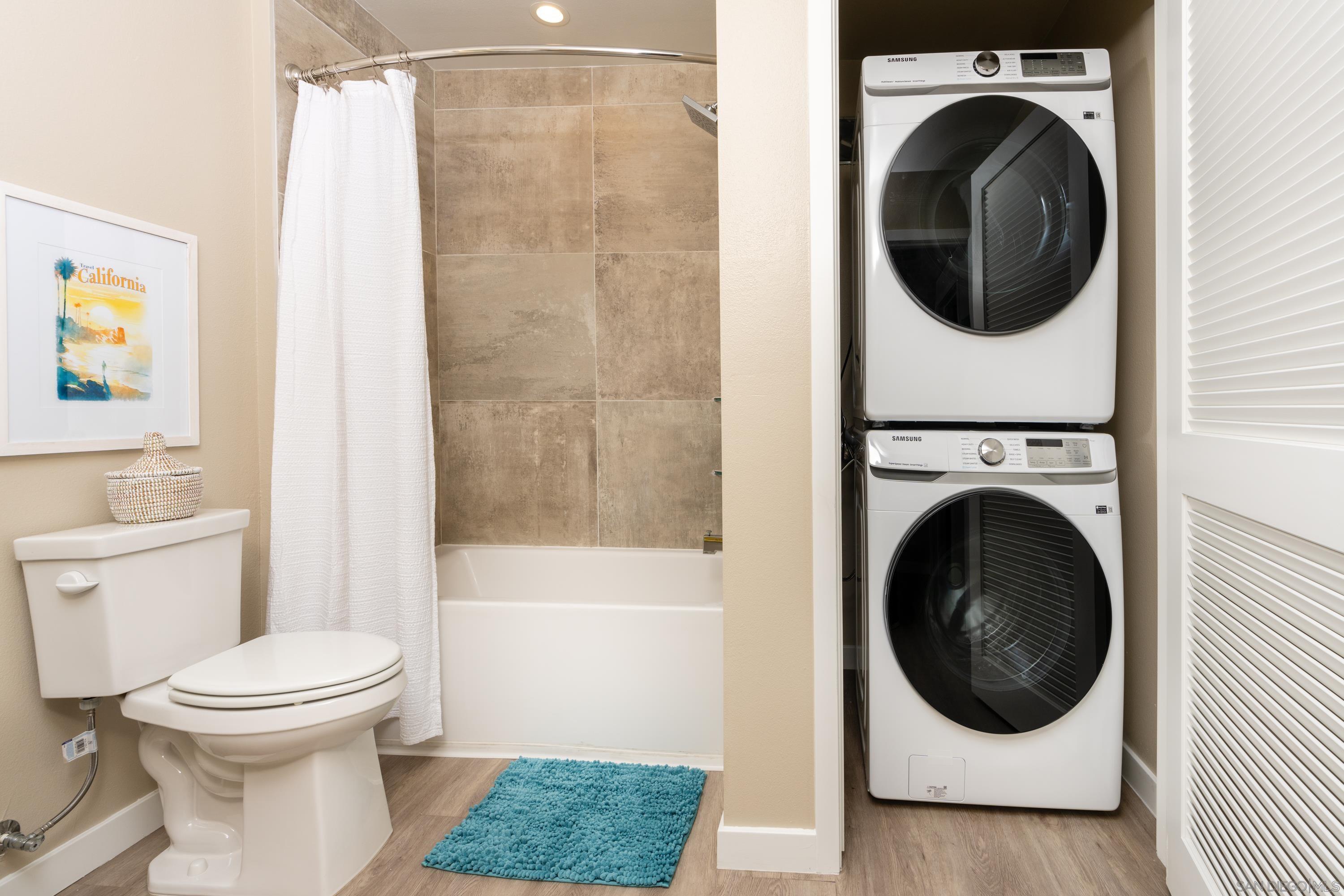 Detail Gallery Image 10 of 26 For 355 N Cleveland Street  #304,  Oceanside,  CA 92054 - 2 Beds | 2 Baths