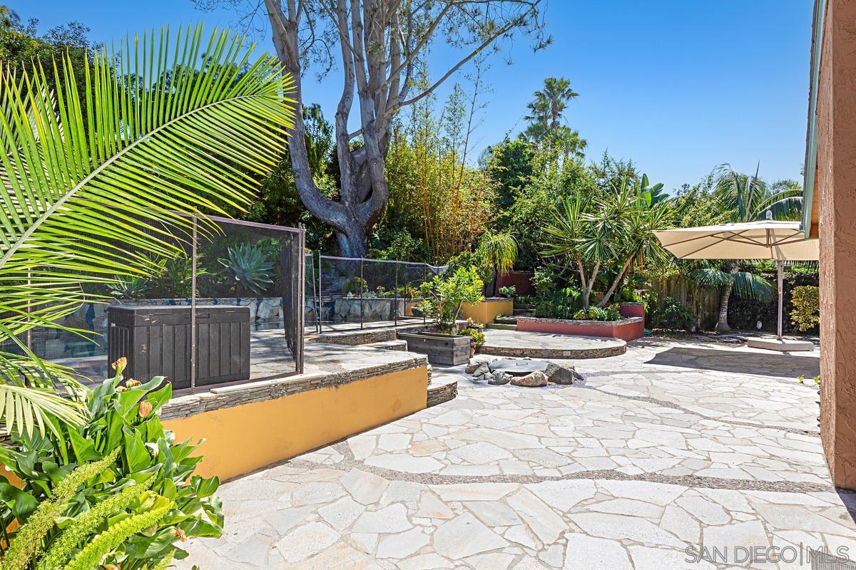 Detail Gallery Image 14 of 37 For 2023  via Tiempo, Cardiff By The Sea,  CA 92007 - 5 Beds | 3 Baths