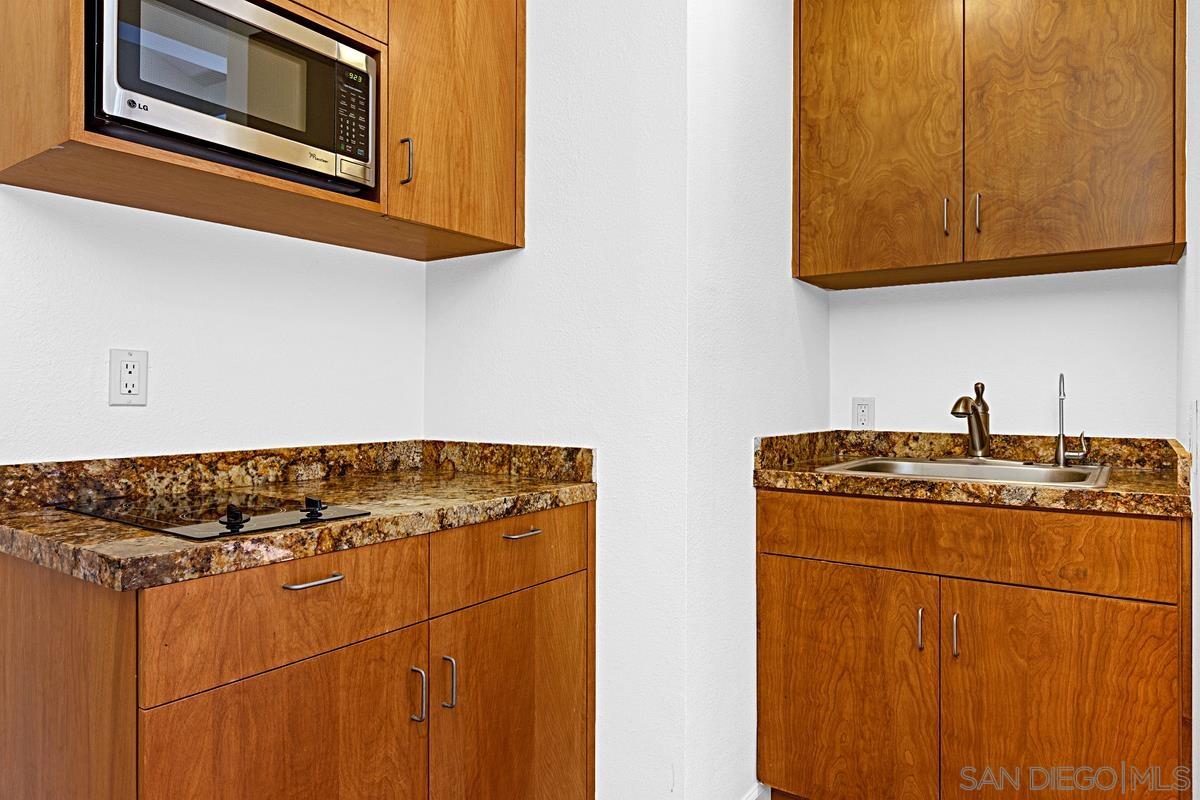 Detail Gallery Image 35 of 37 For 2023  via Tiempo, Cardiff By The Sea,  CA 92007 - 5 Beds | 3 Baths