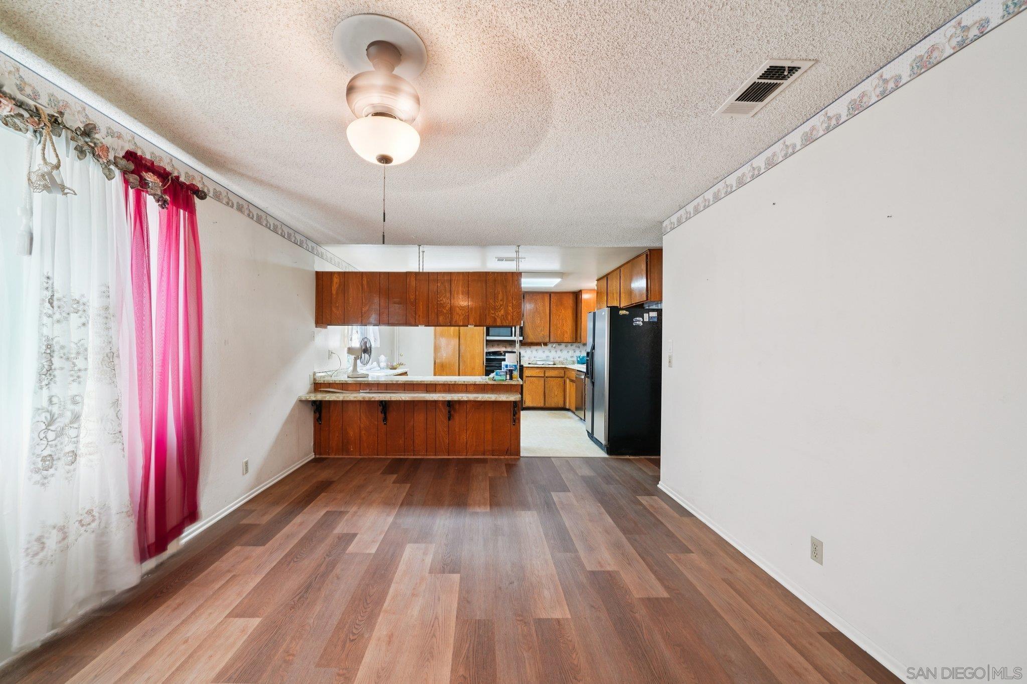 Detail Gallery Image 11 of 45 For 27920  Lexington, Sun City,  CA 92586 - 3 Beds | 2 Baths