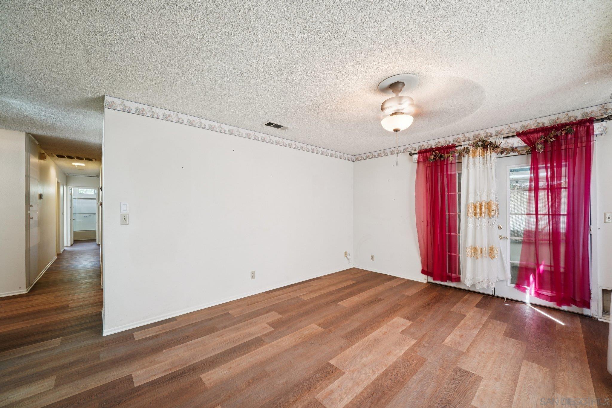 Detail Gallery Image 13 of 45 For 27920  Lexington, Sun City,  CA 92586 - 3 Beds | 2 Baths