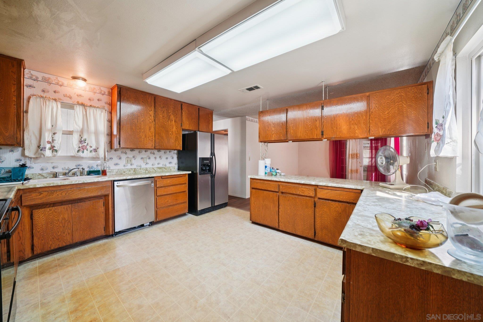 Detail Gallery Image 18 of 45 For 27920  Lexington, Sun City,  CA 92586 - 3 Beds | 2 Baths