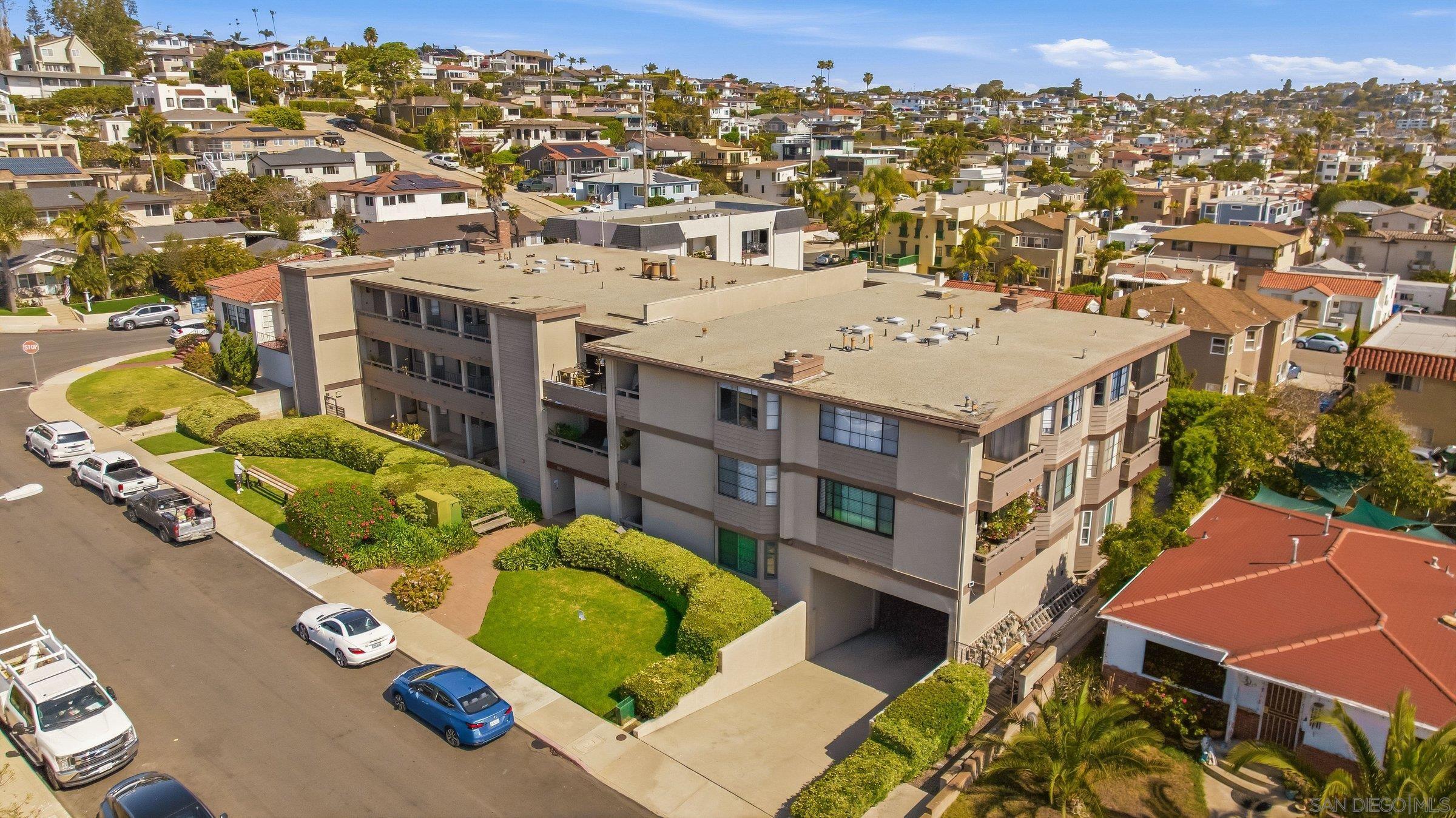 Detail Gallery Image 18 of 18 For 3130  Avenida De Portugal  #102,  San Diego,  CA 92106 - 2 Beds | 2 Baths