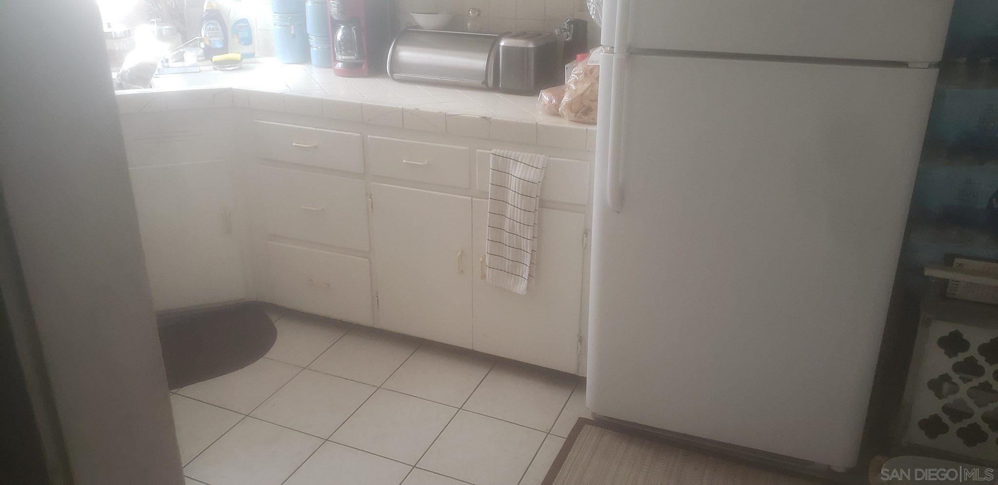 Detail Gallery Image 6 of 7 For 690 E 30th, National City,  CA 91950 - 3 Beds | 1 Baths