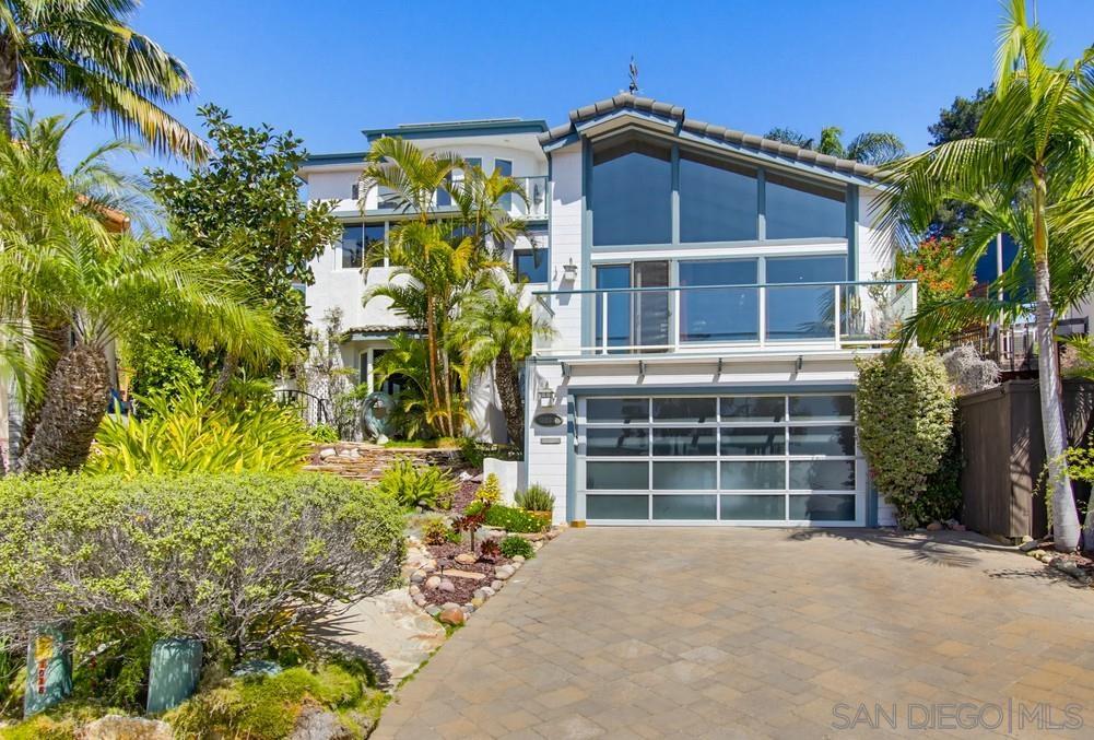 Detail Gallery Image 2 of 72 For 3036  Serbian, San Diego,  CA 92117 - 4 Beds | 4 Baths