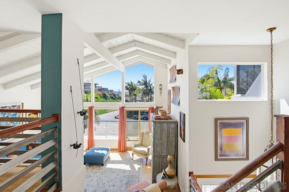 Detail Gallery Image 13 of 72 For 3036  Serbian, San Diego,  CA 92117 - 4 Beds | 4 Baths