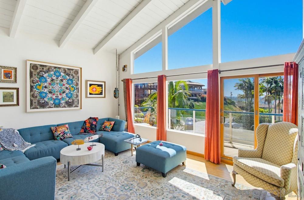 Detail Gallery Image 6 of 72 For 3036  Serbian, San Diego,  CA 92117 - 4 Beds | 4 Baths